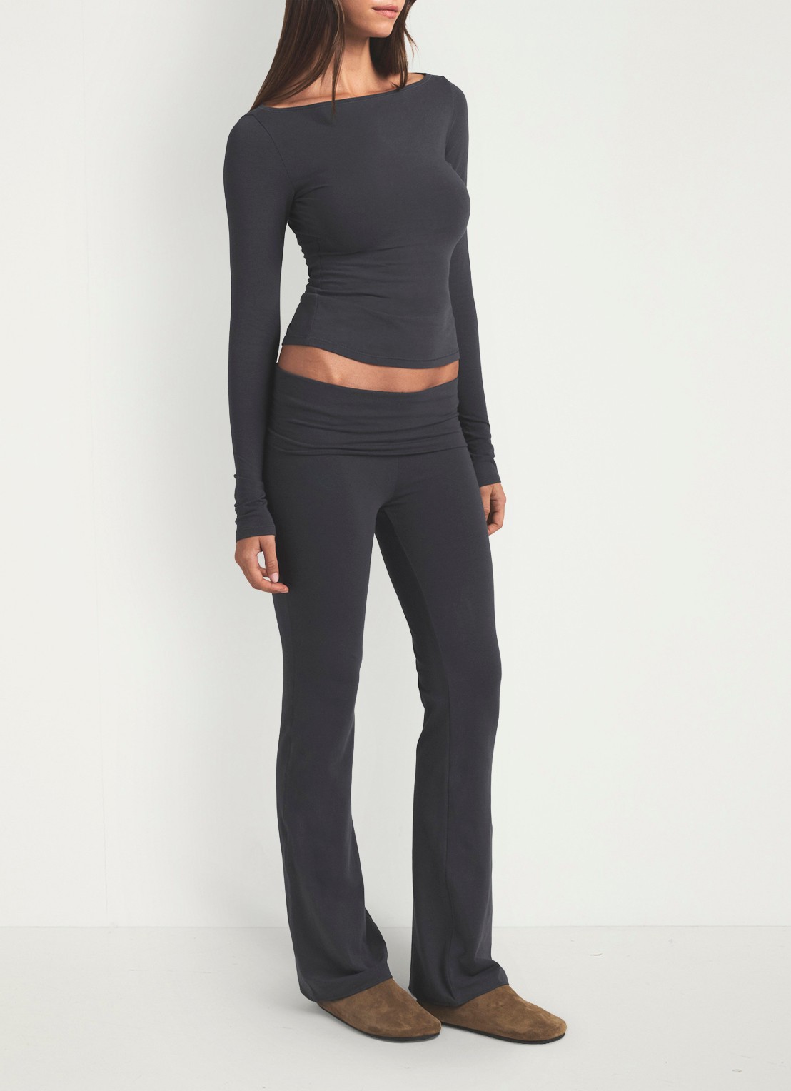 SKIMS Cotton Jersey mid waist flared legging met omgeslagen tailleband - detail 2 donkergrijs