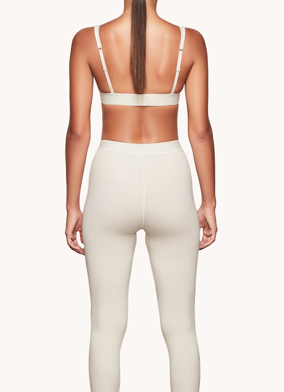 SKIMS Cotton Rib high waist loungebroek met ribstructuur - achterkant 4 gebroken wit