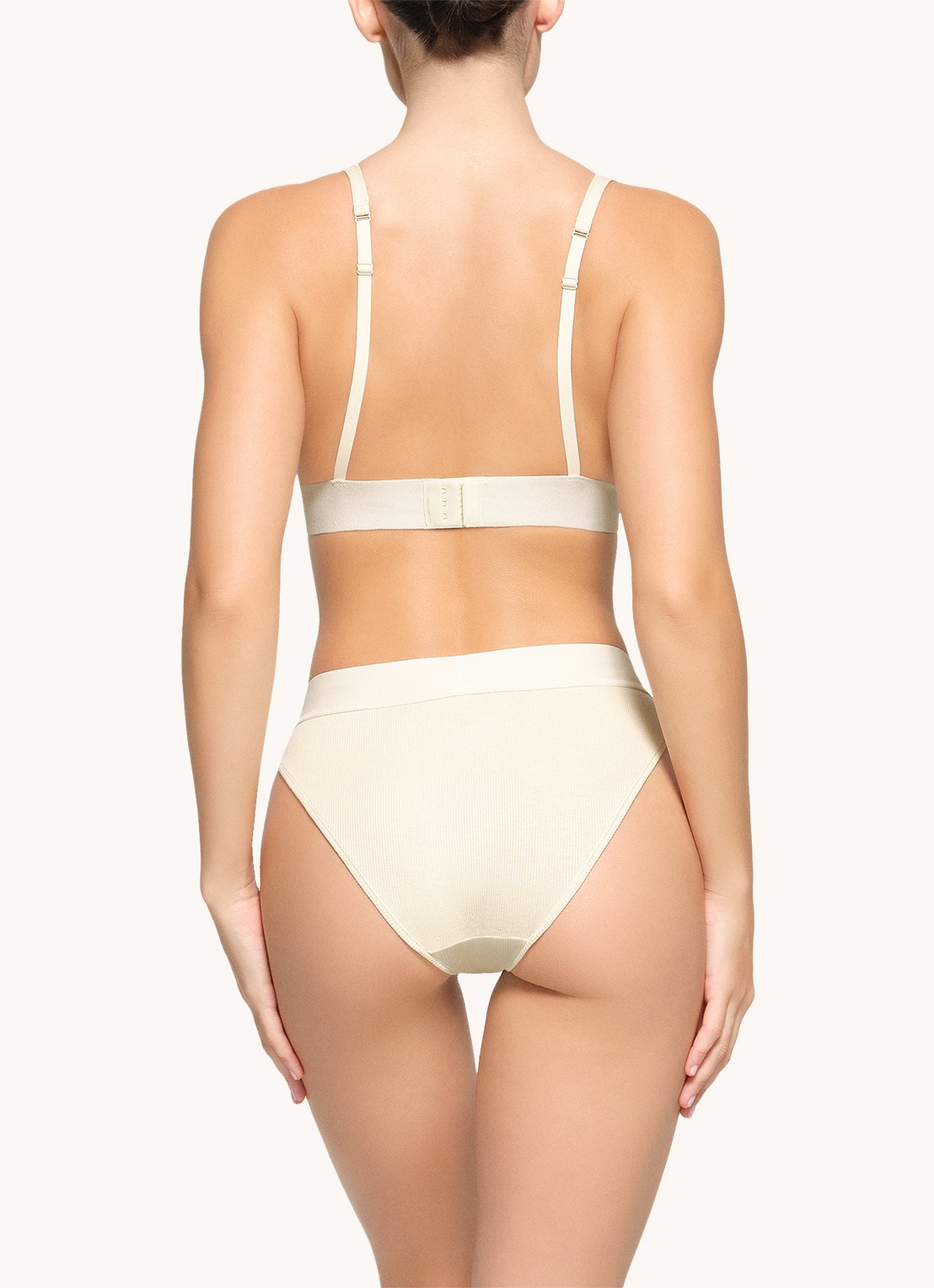 SKIMS Cotton Rib plunge bralette met ribstructuur - achterkant 2 gebroken wit