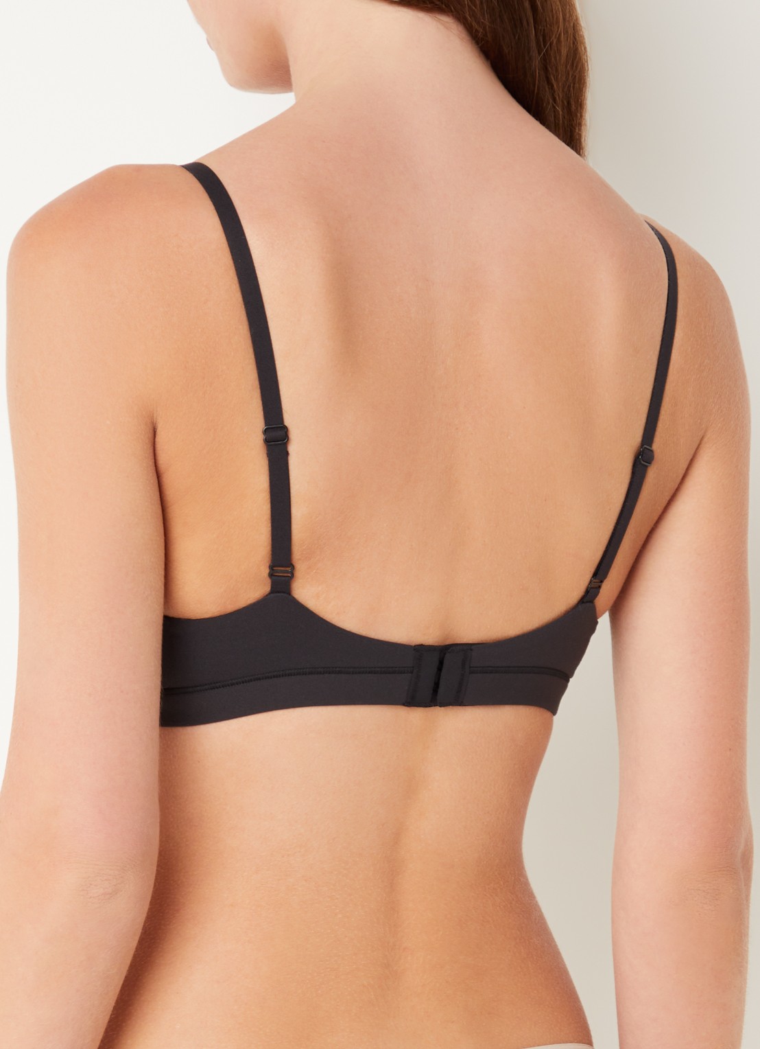 SKIMS Crsvr bralette in 2-pack - achterkant zwart