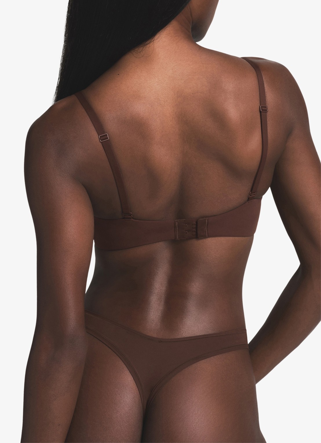 SKIMS Fits Everybody bh met beugel - achterkant cocoa