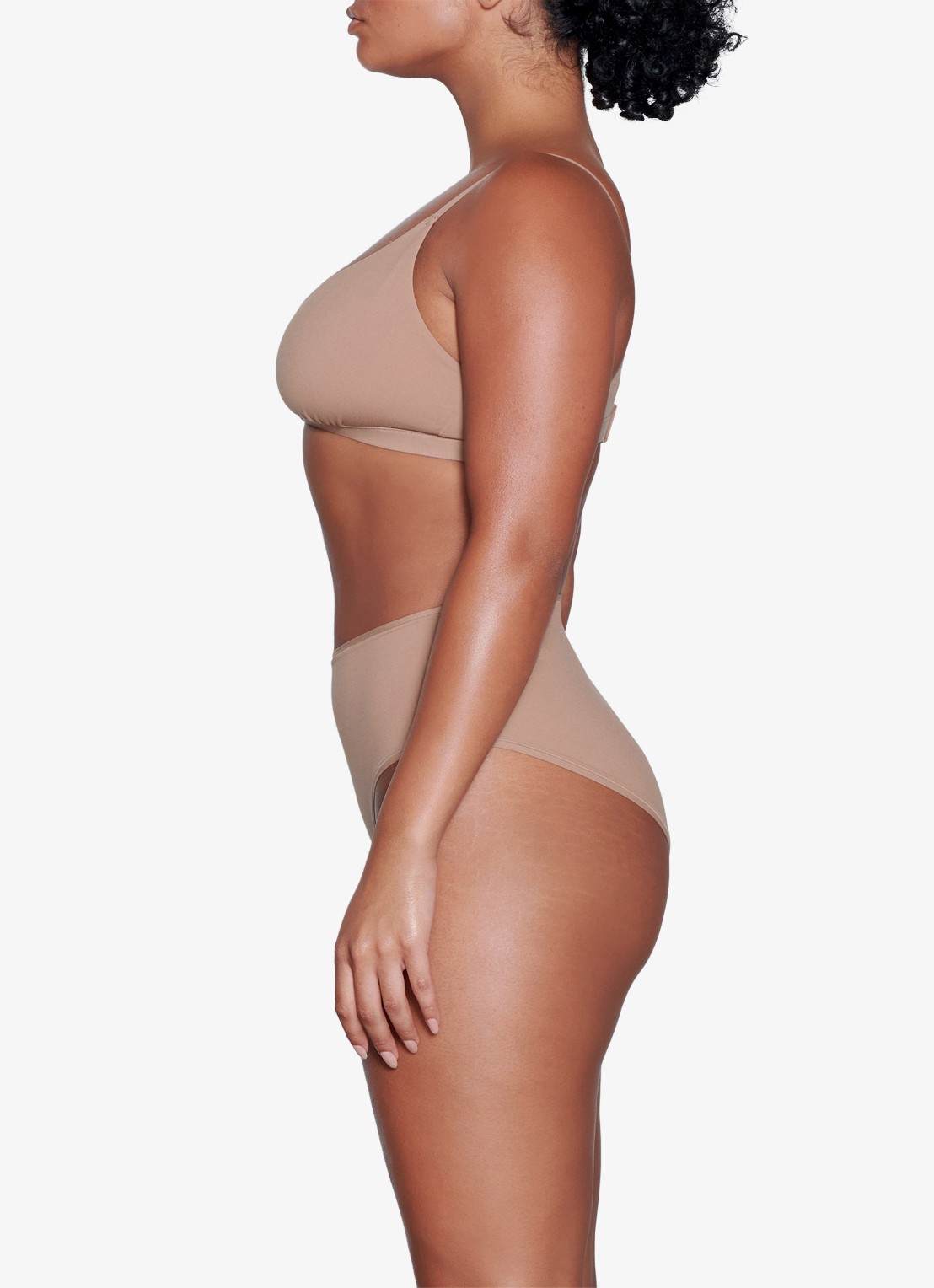SKIMS Fits Everybody Crossover bralette zonder vulling - detail 4 beige