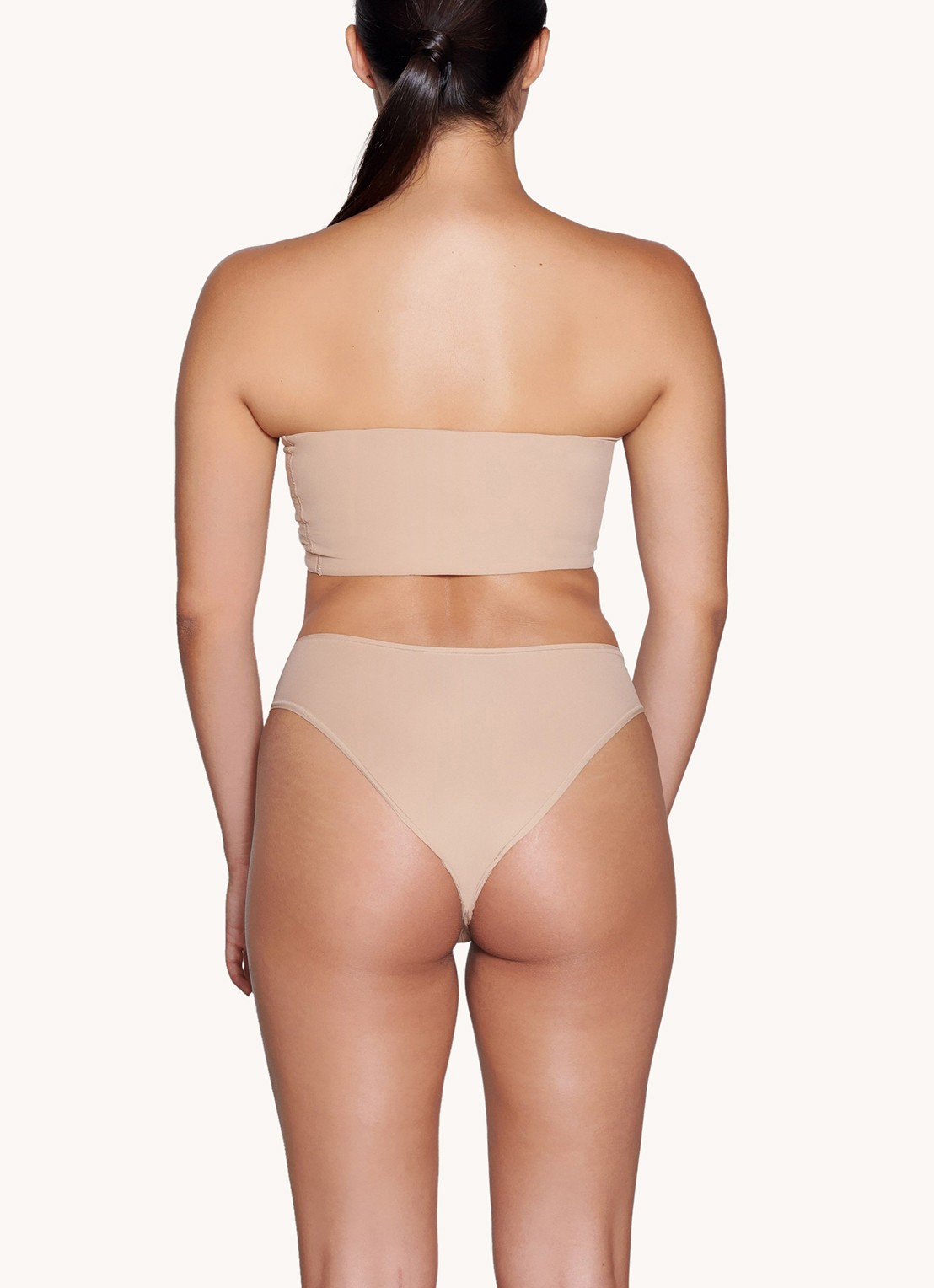 SKIMS Fits Everybody slip - achterkant beige