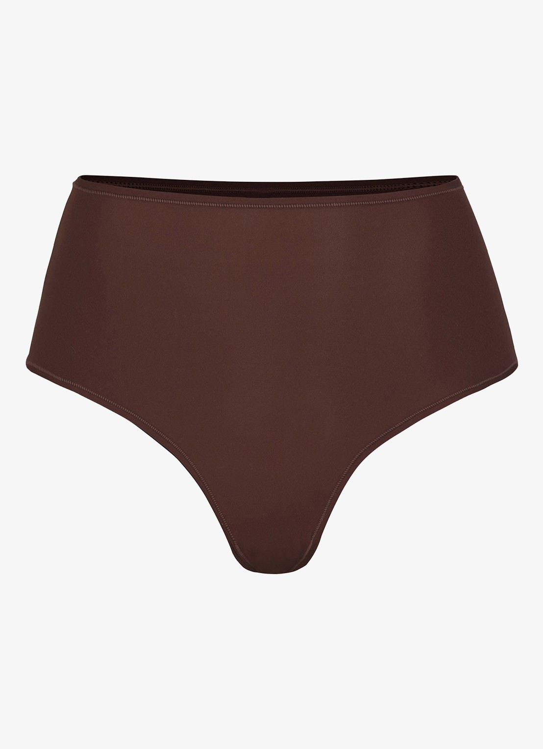 SKIMS Fits Everybody string - voorkant chocoladebruin