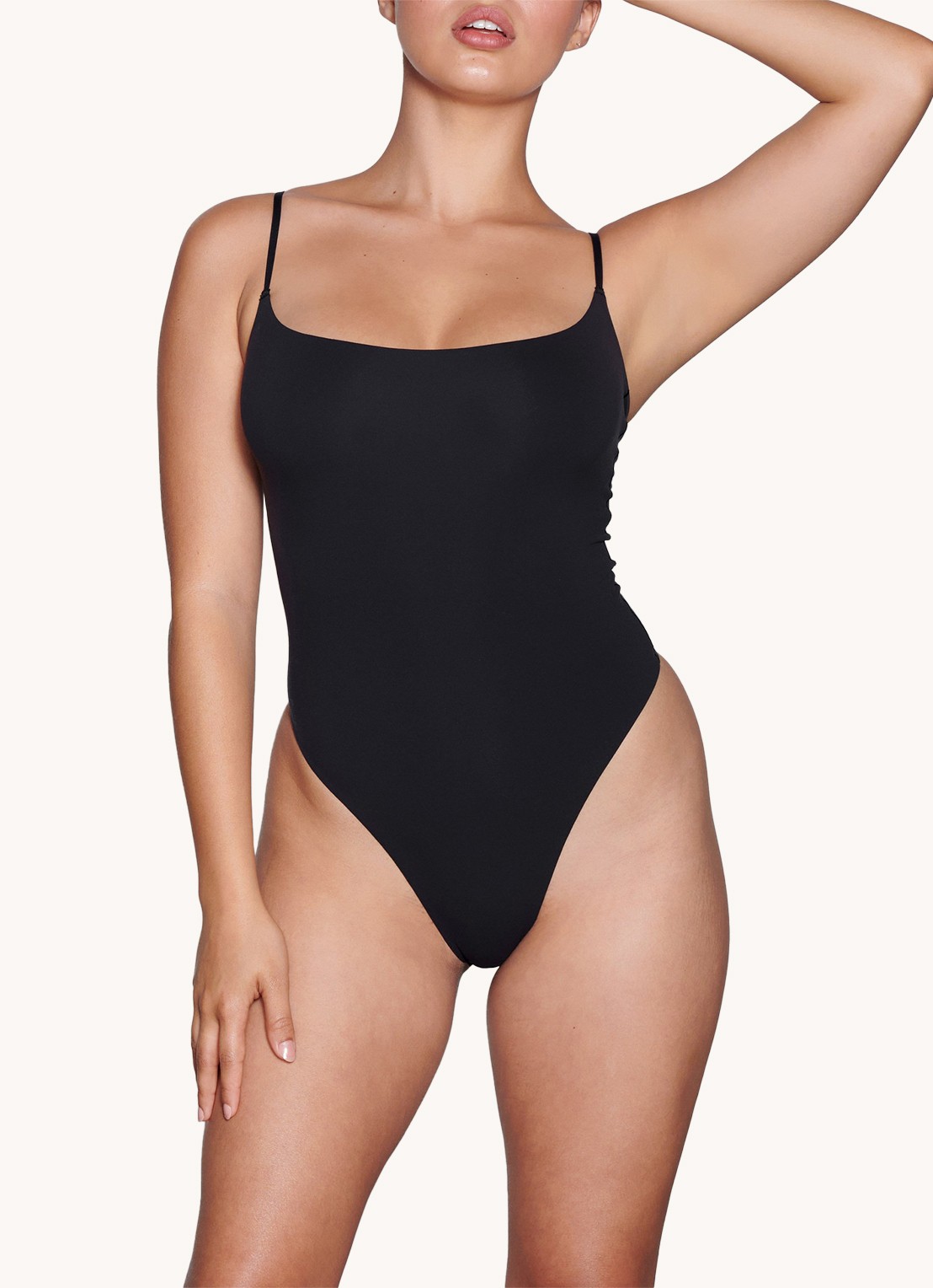 SKIMS Fits Everybody stringbody met stretch - detail zwart