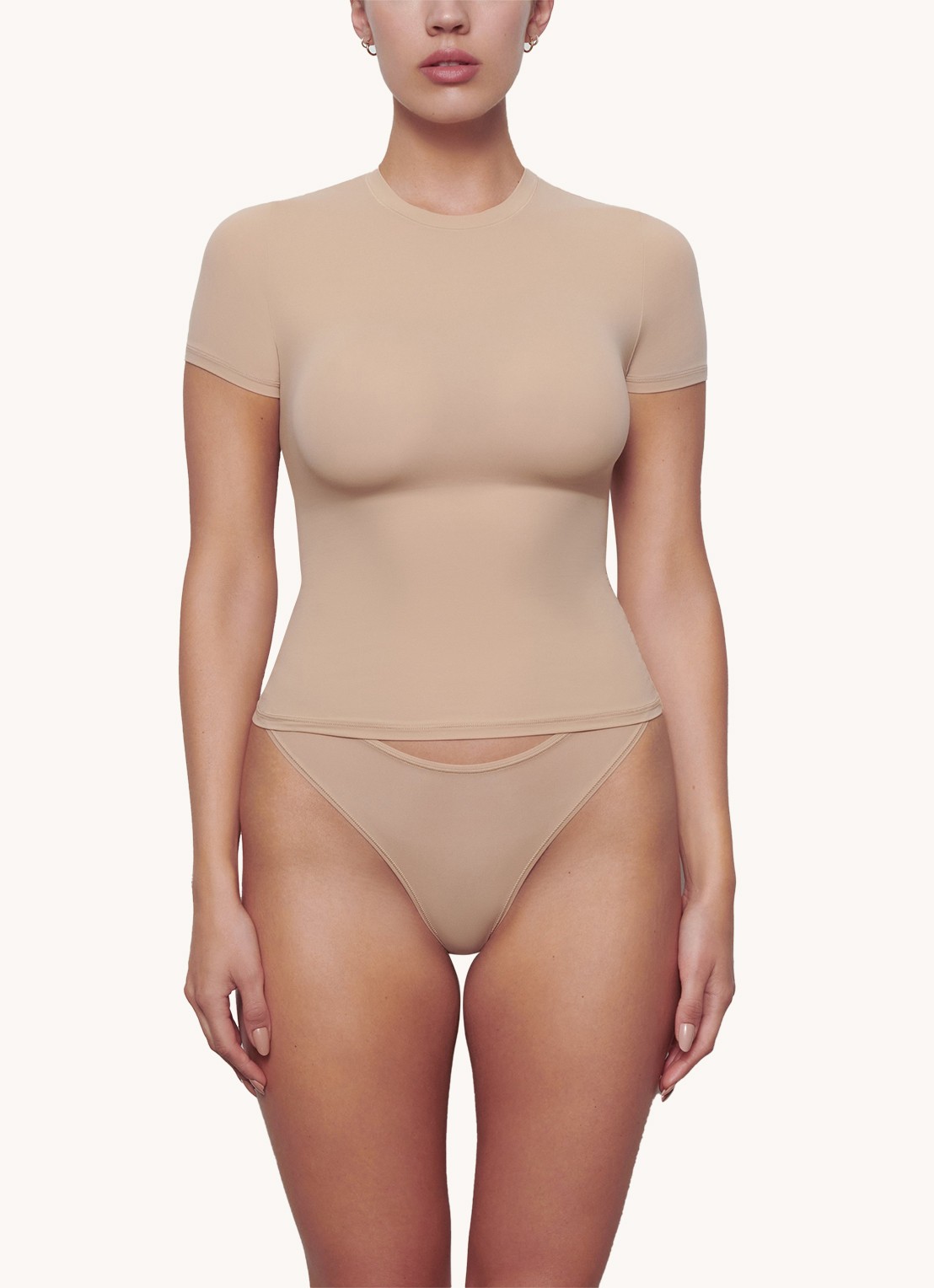 SKIMS Fits Everybody T-shirt met ronde hals - detail 3 beige