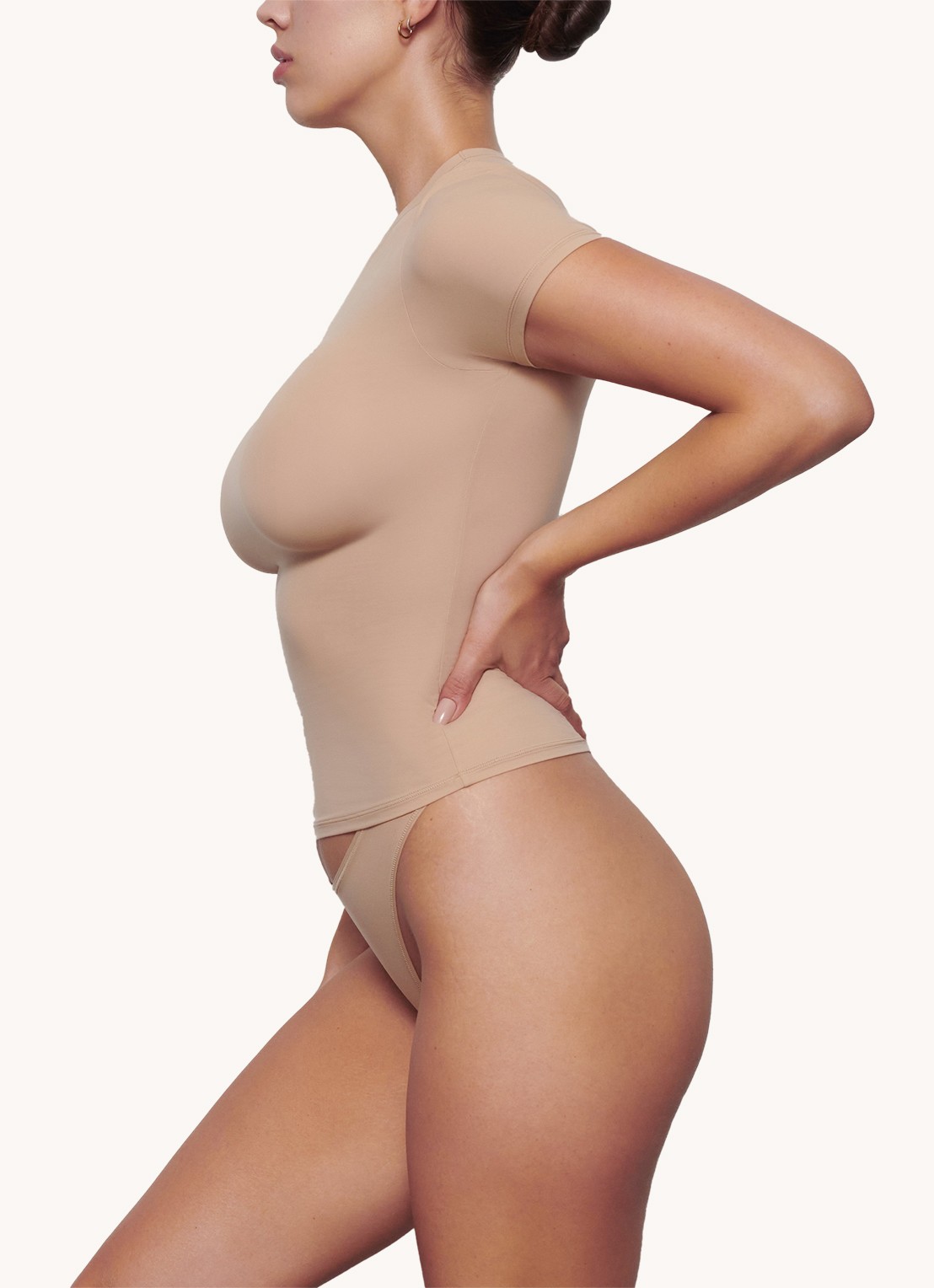 SKIMS Fits Everybody T-shirt met ronde hals - detail 4 beige