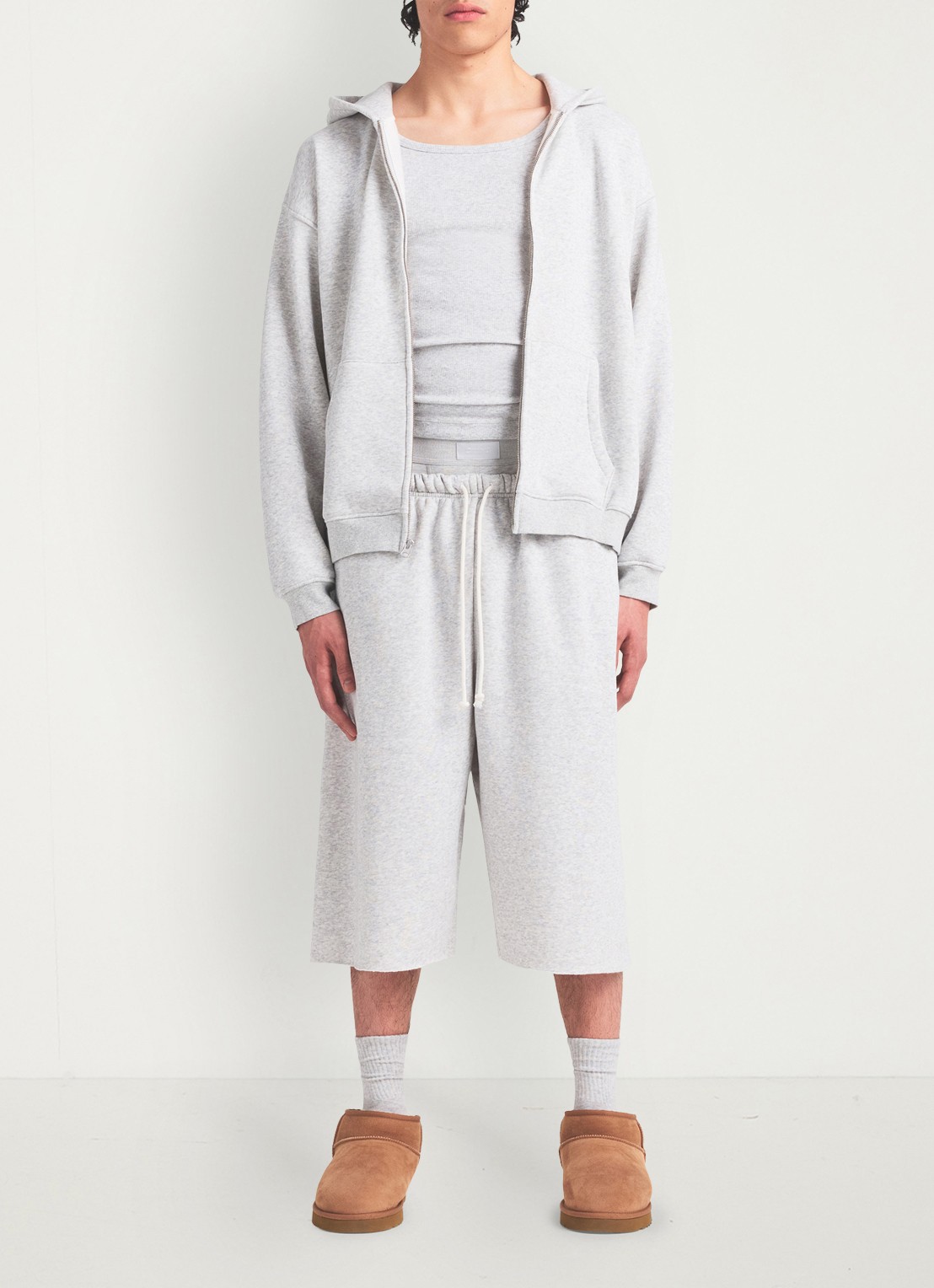 SKIMS Fleece Lounge joggingsbroek met steekzakken  - voorkant 2 light heather grey