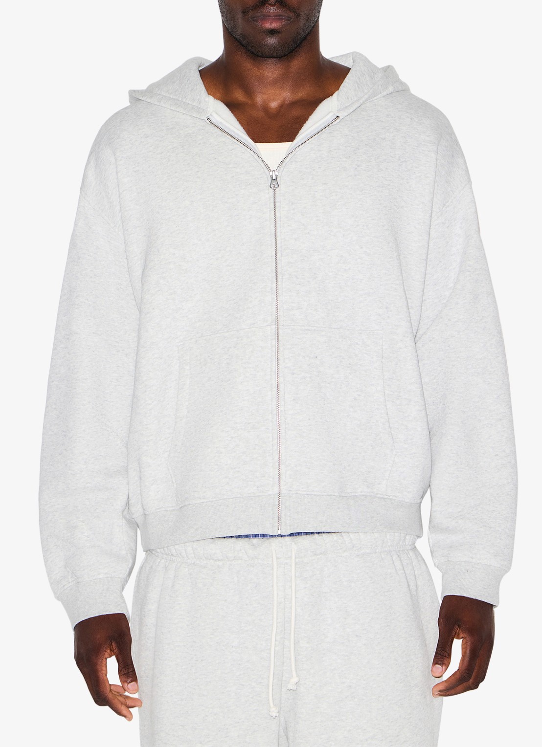 SKIMS Fleece Lounge vest met capuchon - detail 4 light heather grey