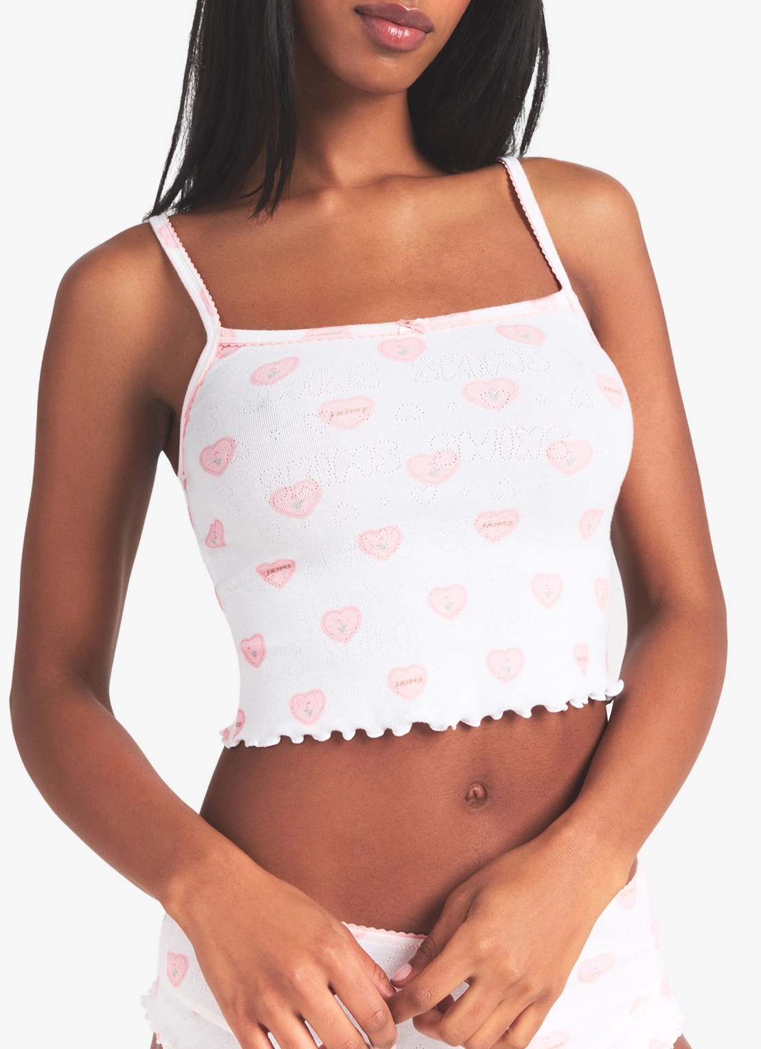 SKIMS Pointelle pyjamaset met print  - detail 6 snow lace hearts