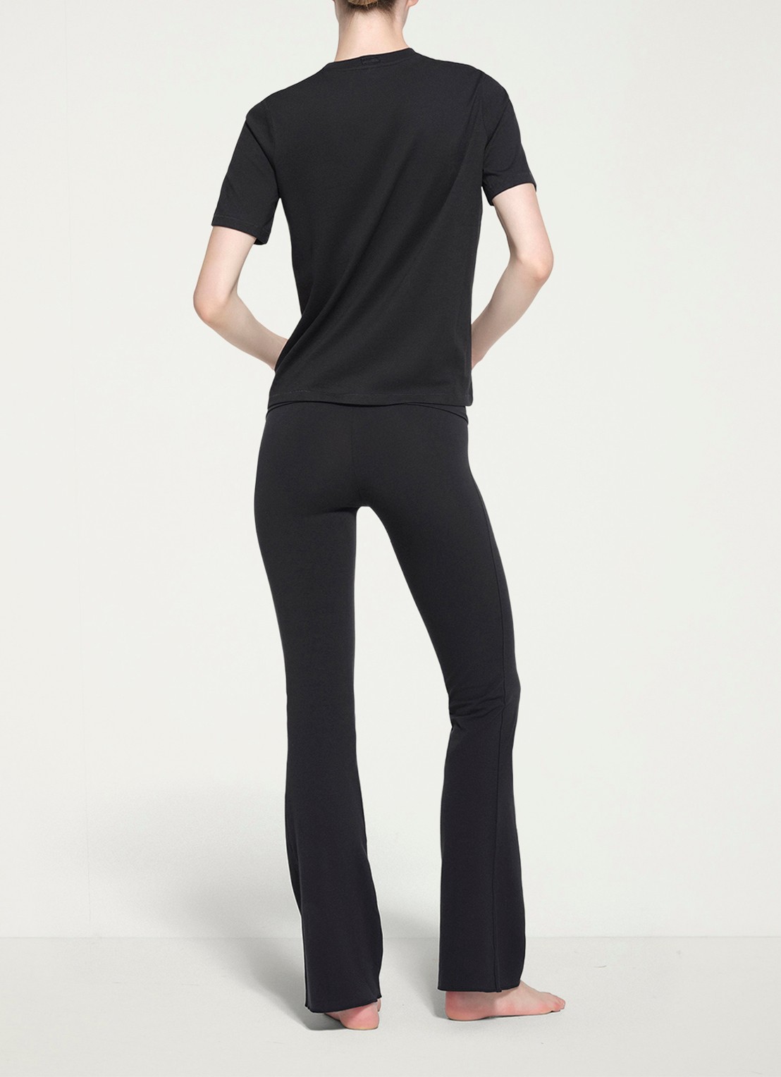 SKIMS Relaxed Tees T-shirt met ronde hals - achterkant zwart