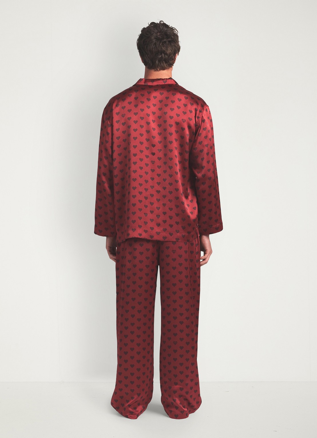 SKIMS Sateen Sleep pyjamaset met print - achterkant 5 red heart