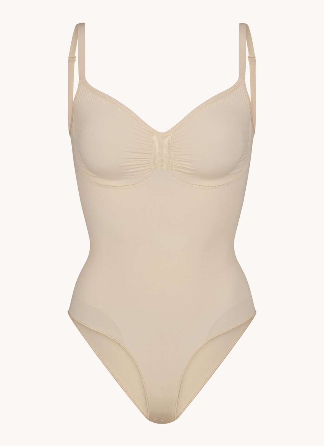SKIMS Seamless Sculpt corrigerende body met plooidetail - voorkant zand