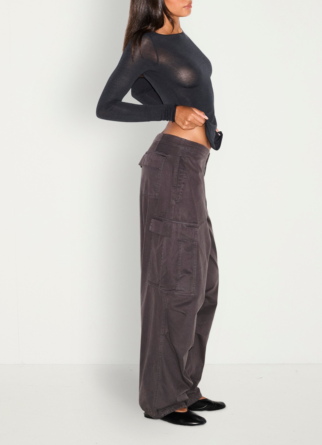SKIMS Sheer Modal semi-transparante longsleeve in kasjmierblend - detail 4 onyx