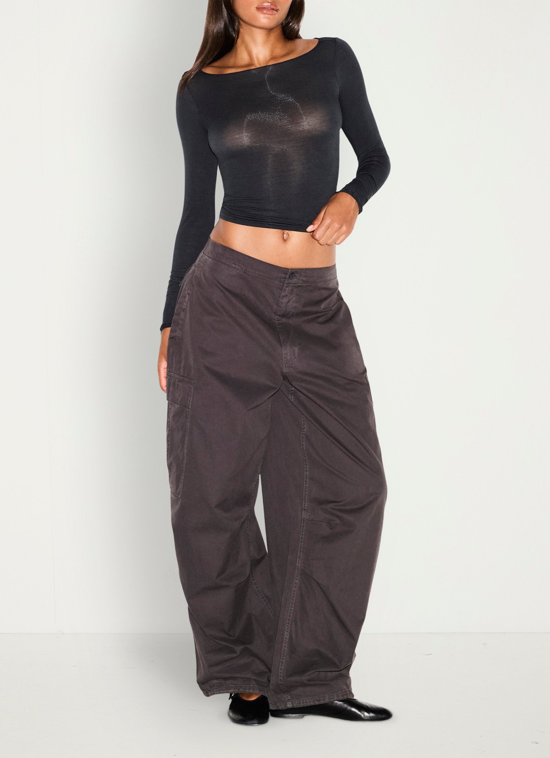 SKIMS Sheer Modal semi-transparante longsleeve in kasjmierblend - voorkant 3 onyx