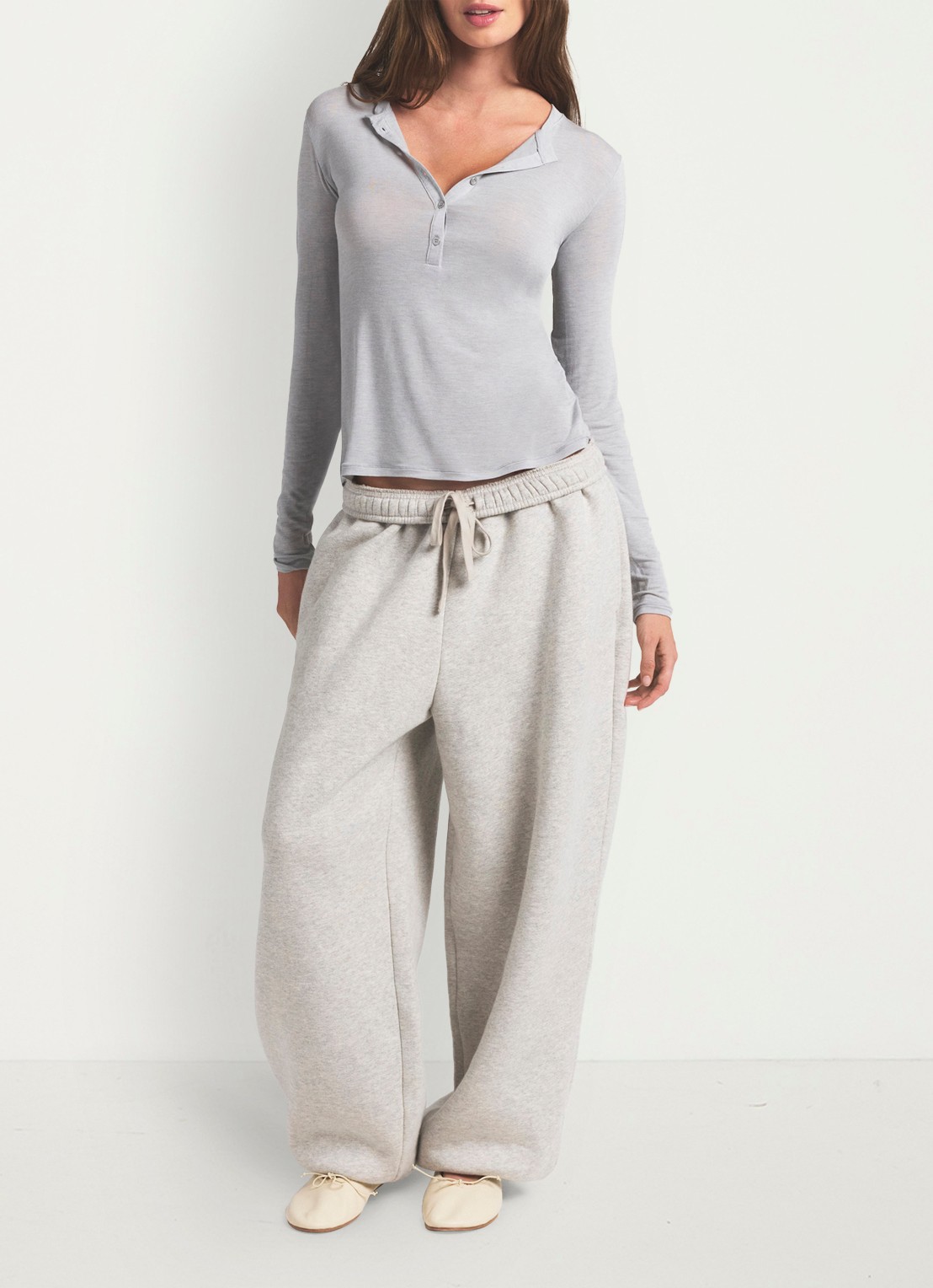 SKIMS Sheer Modal top in kasjmierblend - voorkant 4 heather grey