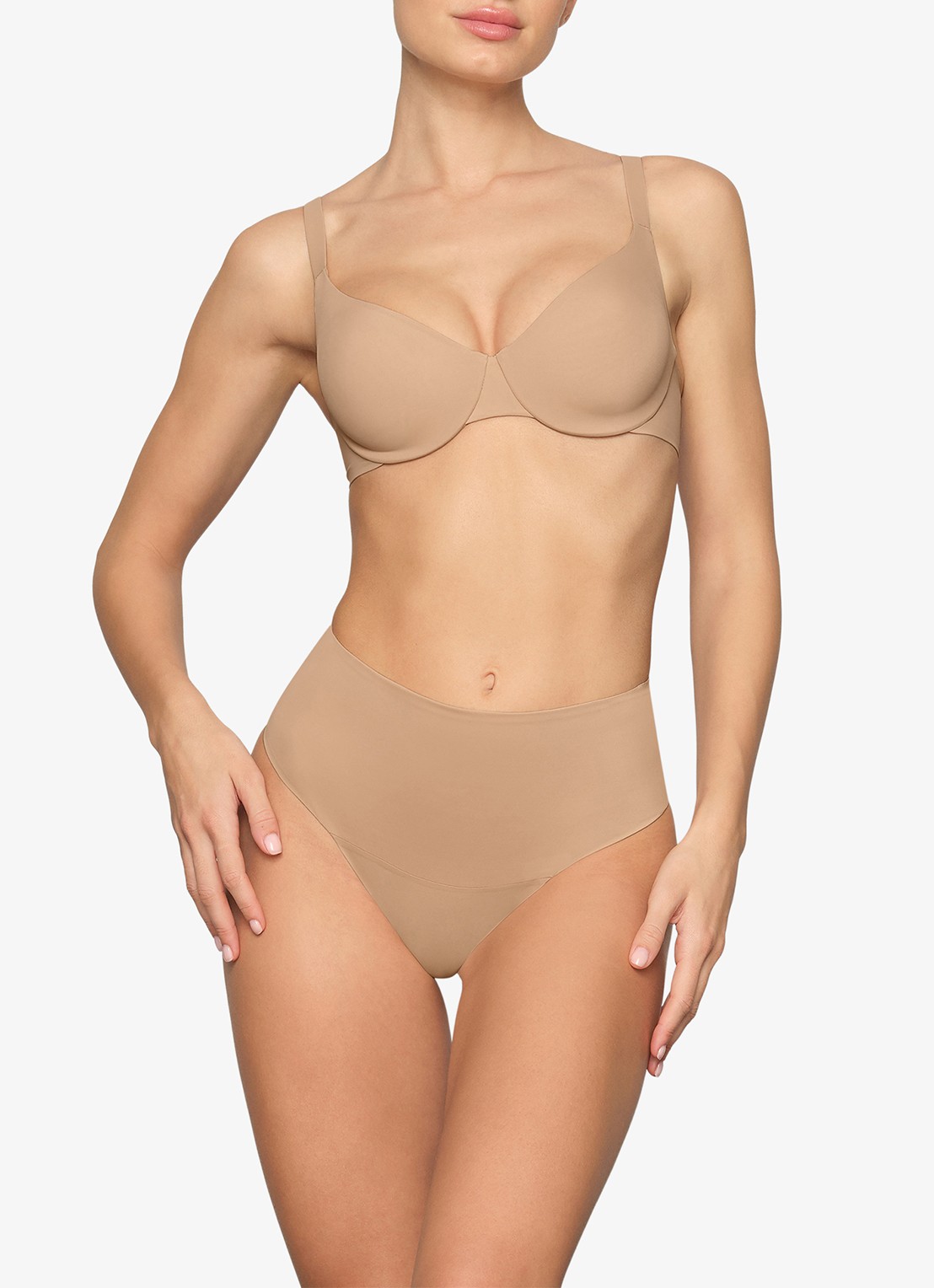 SKIMS Smoothing Intimates full coverage bh - detail 3 creme