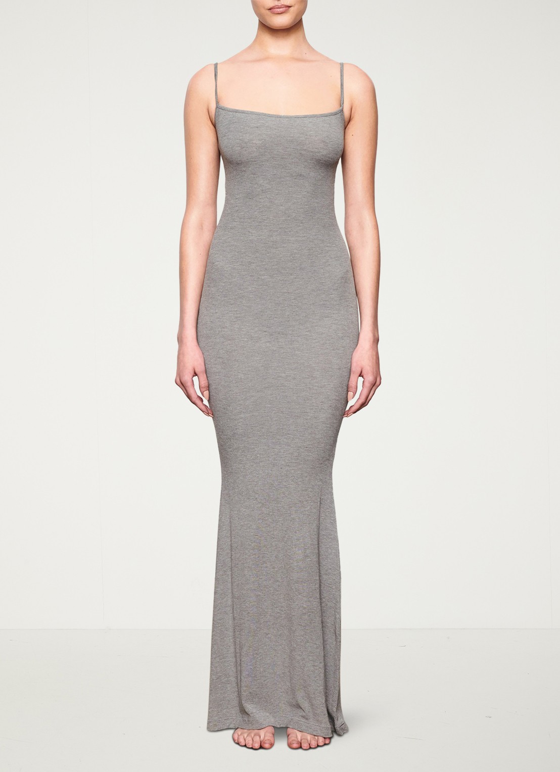 SKIMS Soft Lounge maxi jurk met ribstructuur - detail 3 grijsmele