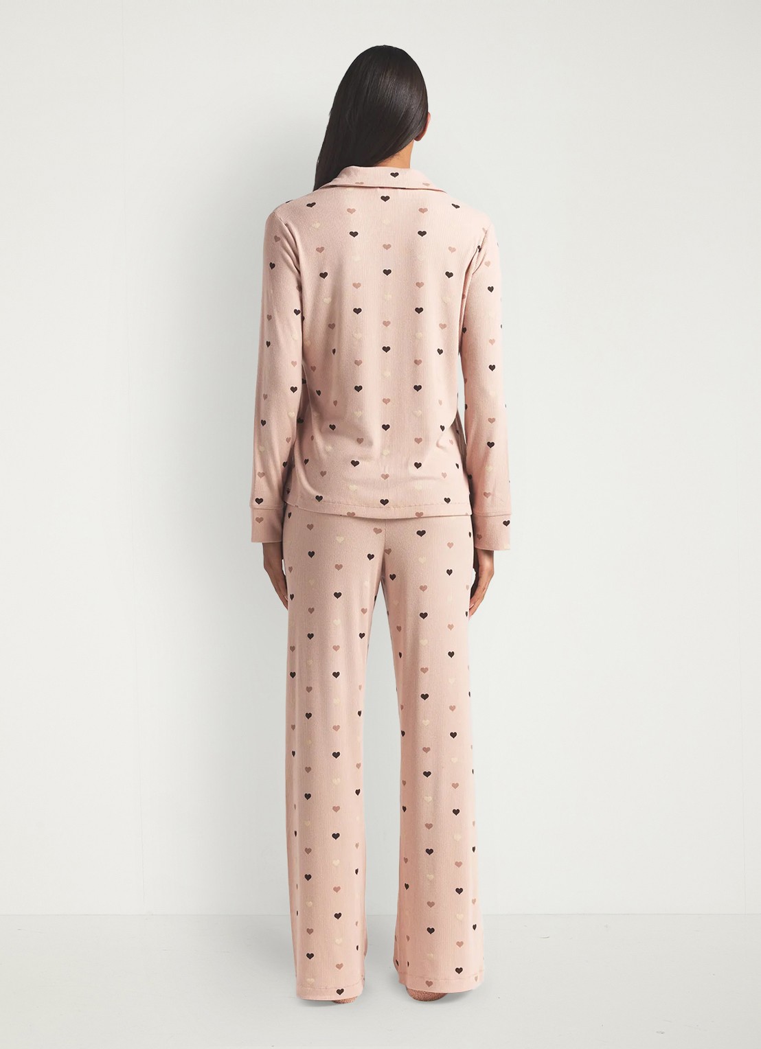 SKIMS Soft Lounge pyjamaset met print - achterkant 3 mica mini heart halfdrop