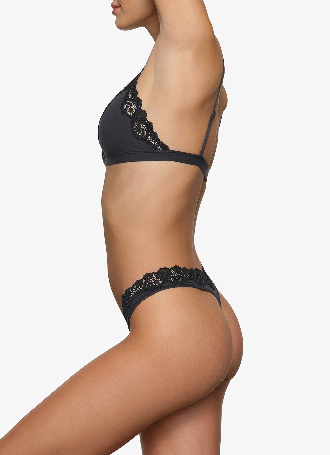 SKIMS Tanga met kant - detail 2 zwart