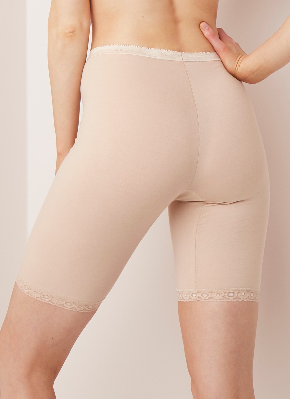 Sloggi Basic+ long halflange shorts met kant - achterkant 2 beige