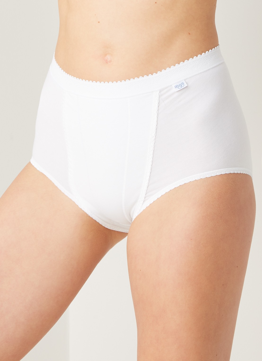 Sloggi Control maxi tailleslip - detail 3 wit