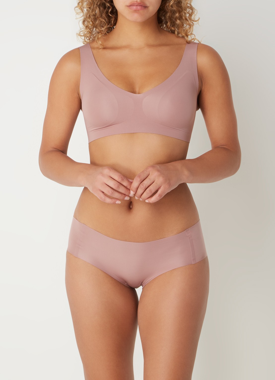 Sloggi Zero Feel 2.0 naadloze bralette met uitneembare vulling - voorkant 4 oudroze