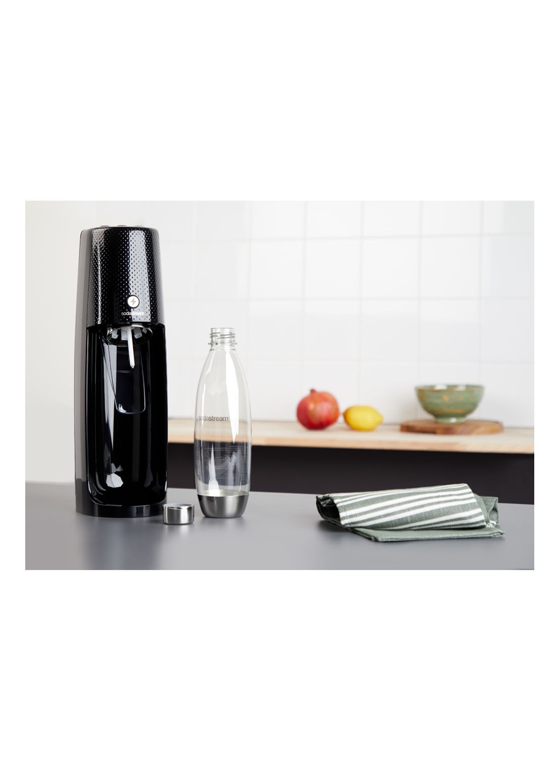 SodaStream Spirit bruiswatermaker megapack met 3 flessen en een Co2-cilinder - detail zwart