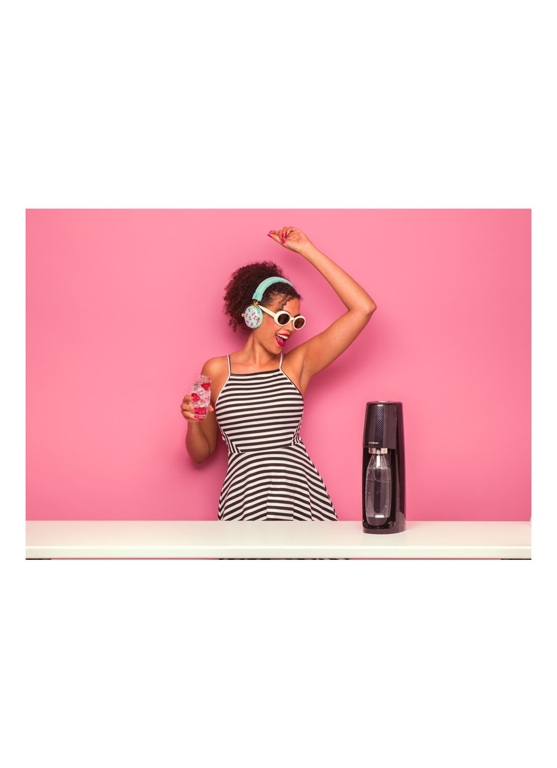 SodaStream Spirit bruiswatermaker megapack met 3 flessen en een Co2-cilinder - voorkant 7 zwart