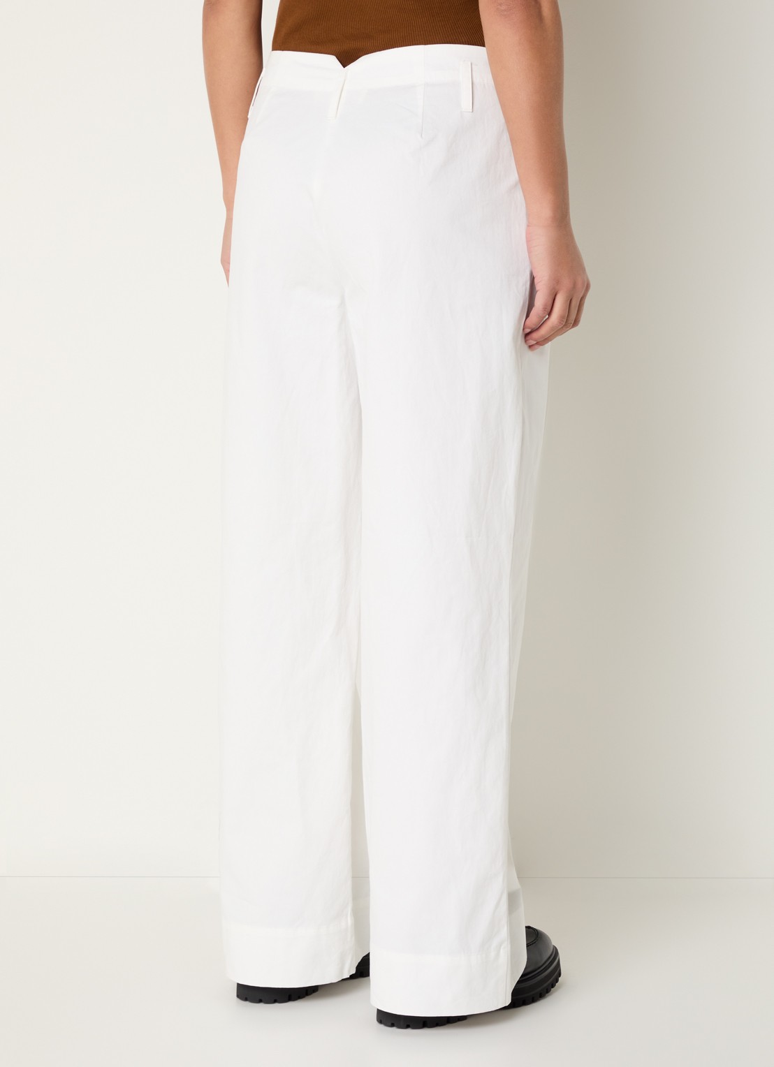 Sofie Schnoor Athenasw mid waist straight fit pantalon - achterkant 4 wit