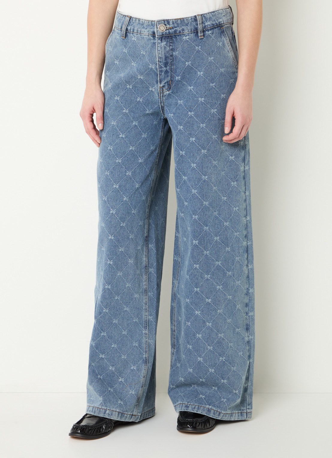 Sofie Schnoor Azzi-low high waist wide leg jeans met lichte wassing en ruitdessin - detail 3 indigo