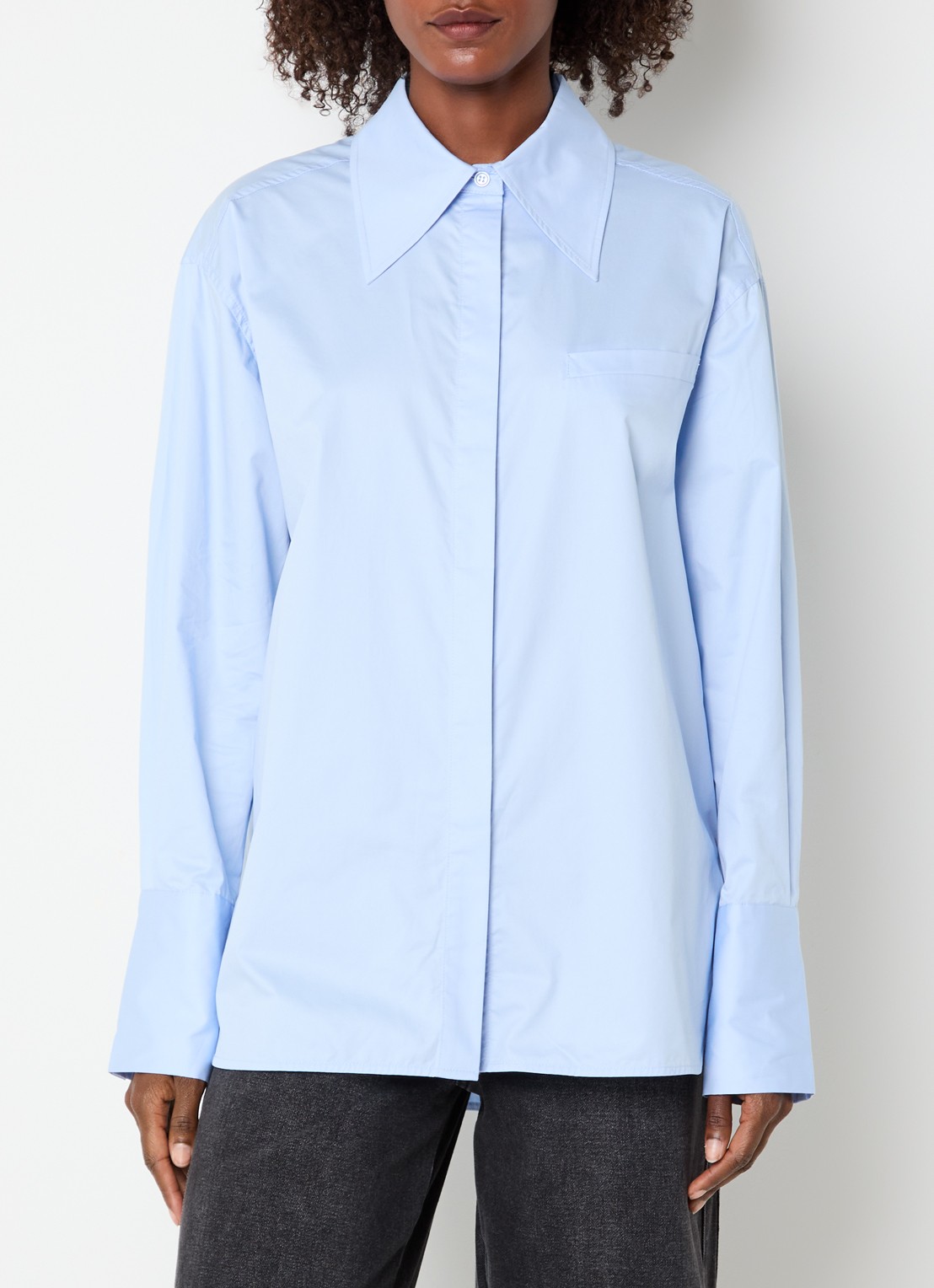 Sofie Schnoor Blouse met borstzak - detail 3 lichtblauw