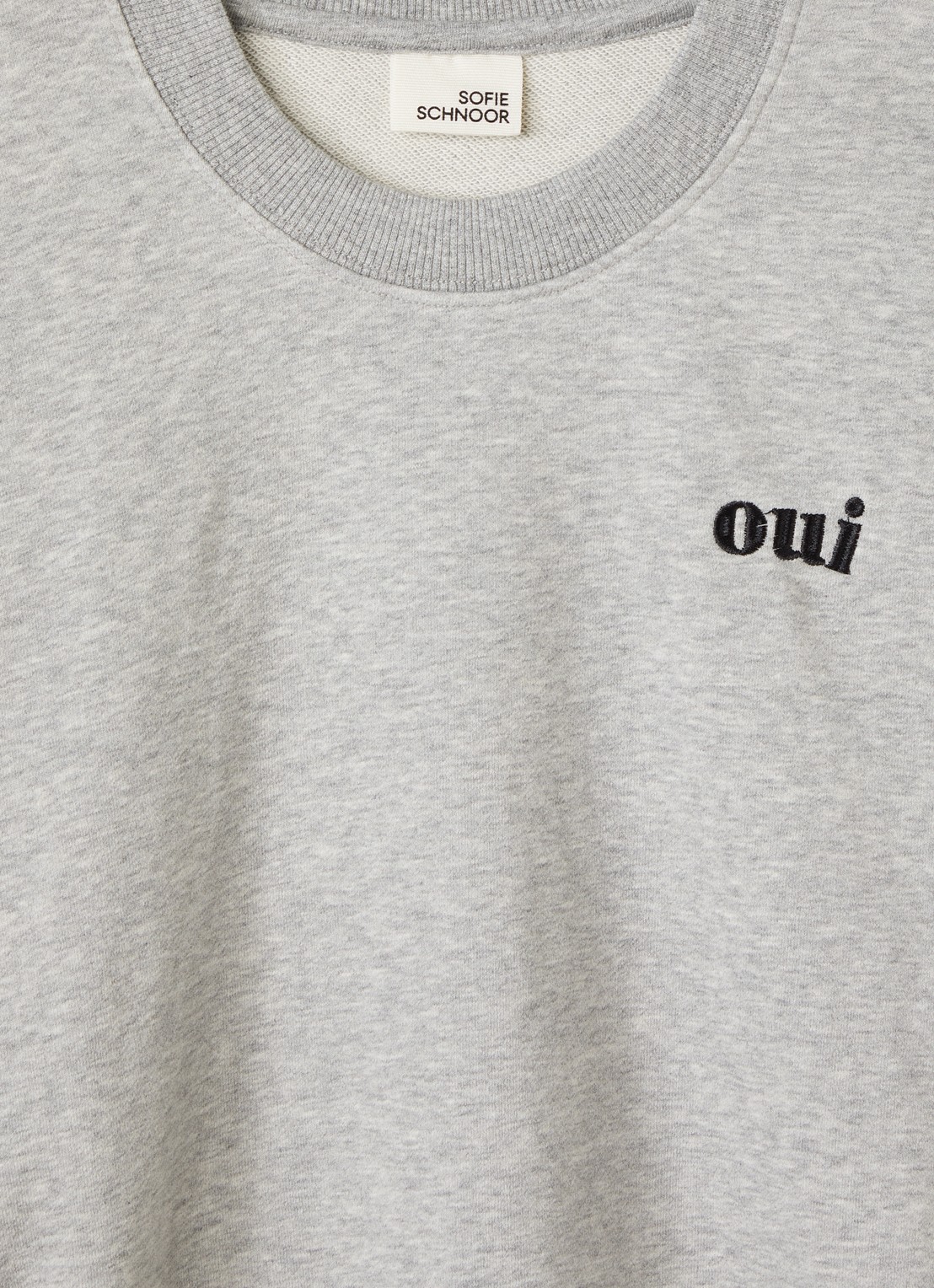 Sofie Schnoor Elisy sweater met borduring - detail 3 grijsmele