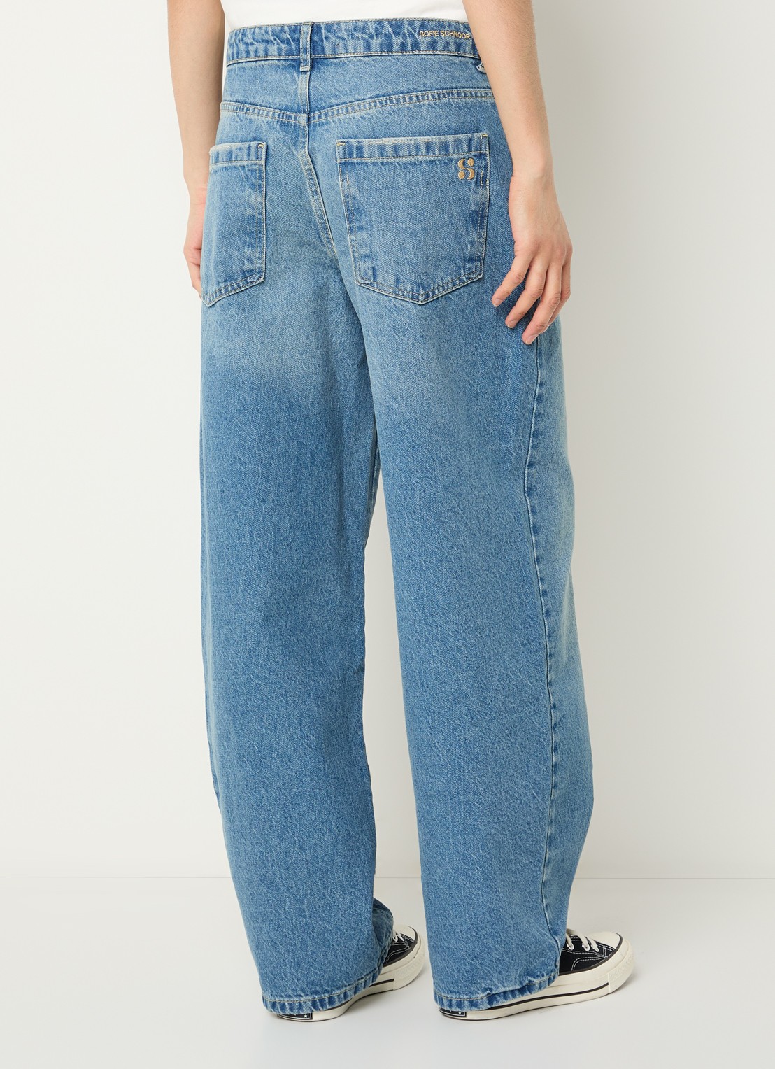 Sofie Schnoor Havana high waist wide leg jeans met steekzakken - achterkant indigo