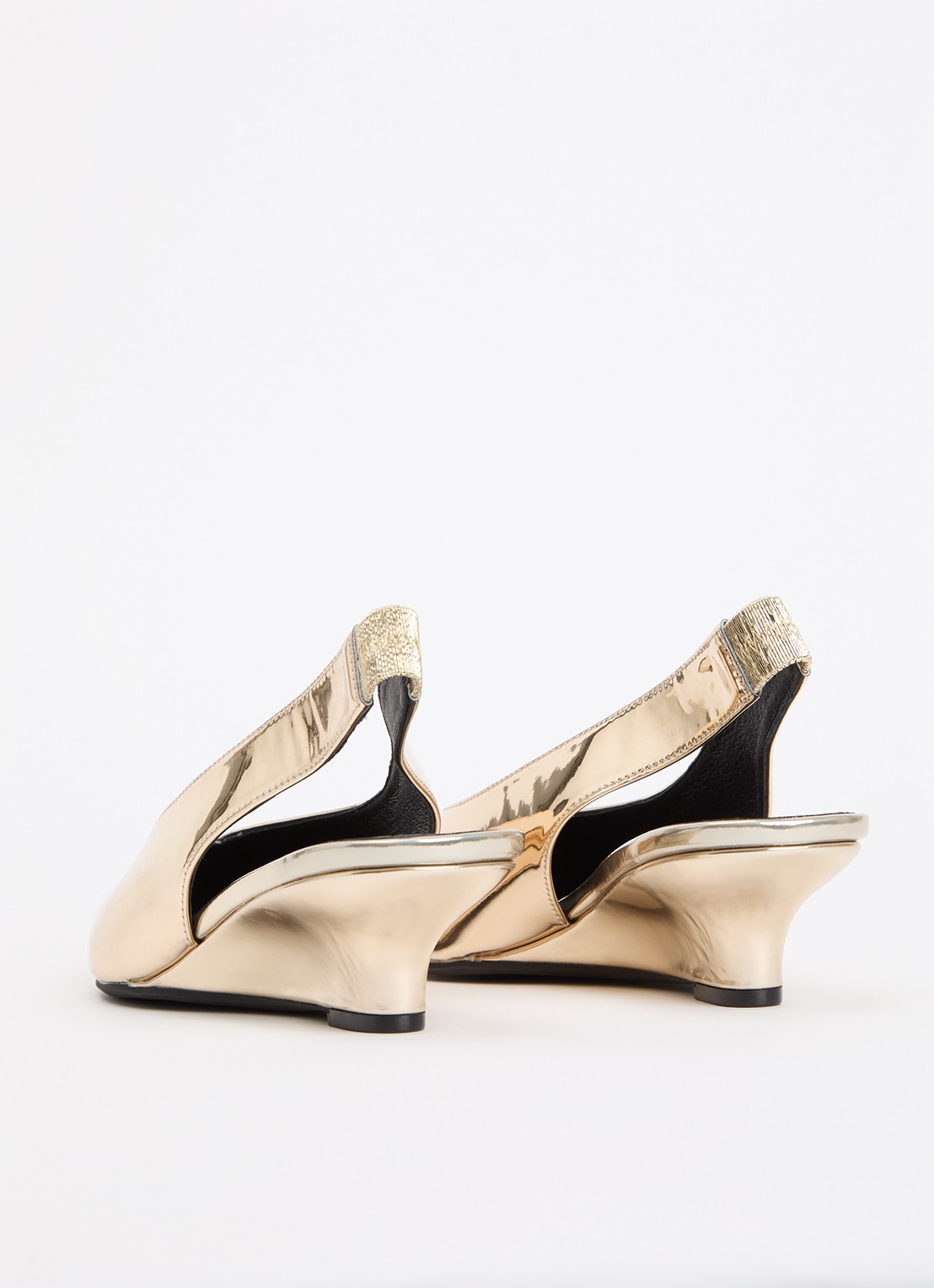 Sofie Schnoor Heldisw slingback van leer met metallic finish - achterkant goud