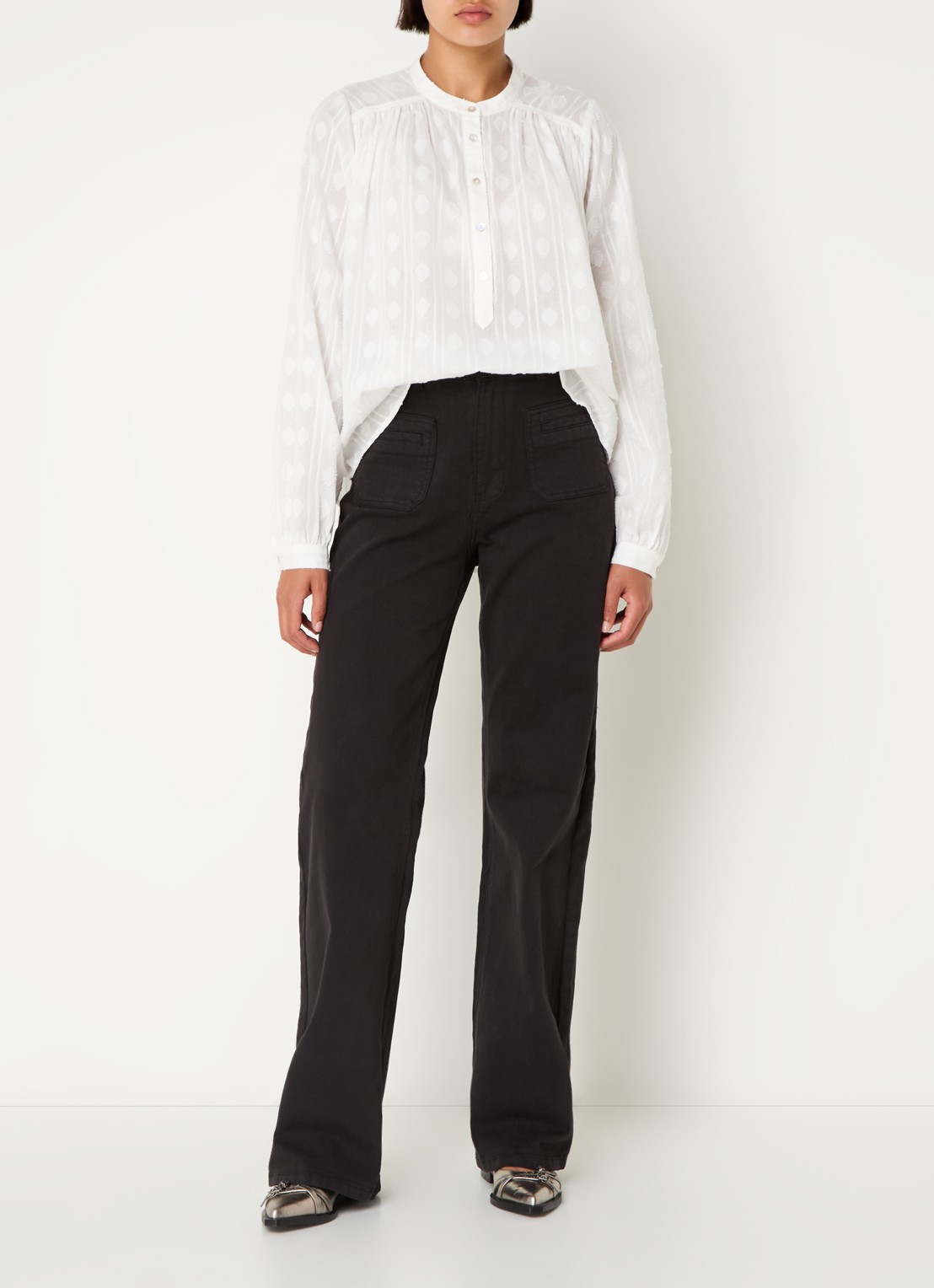 Sofie Schnoor High waist loose fit jeans met opgestikte zakken - voorkant 2 zwart