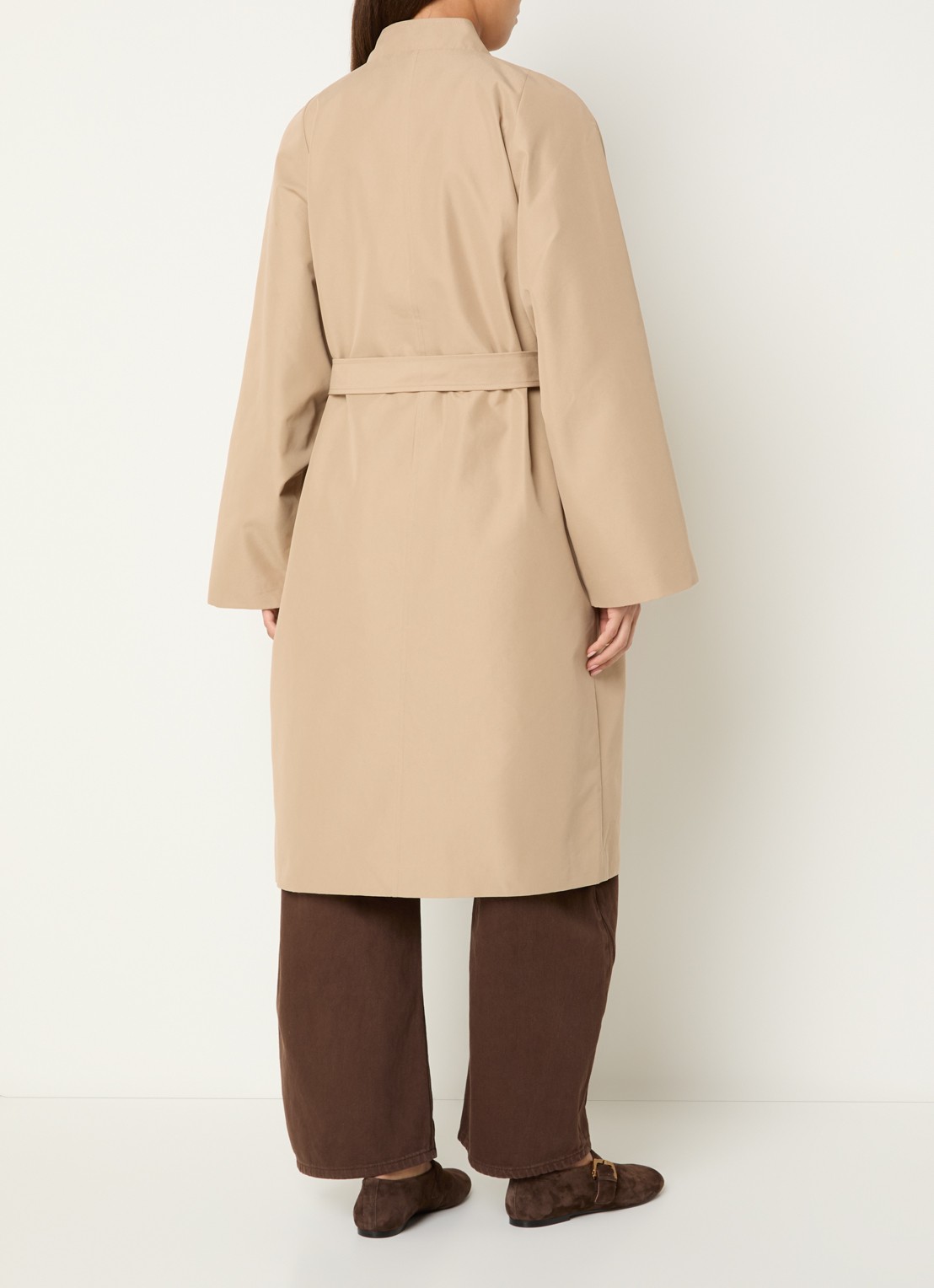 Sofie Schnoor Lizzy a-lijn trenchcoat met steekzakken met ceintuur - achterkant camel