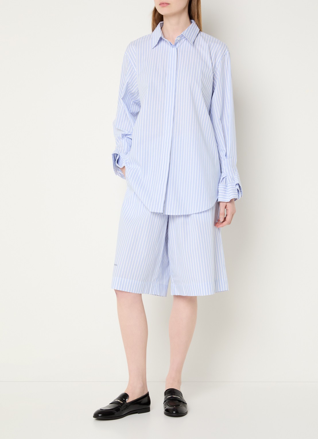 Sofie Schnoor Longline blouse met streepprint - voorkant 2 staalblauw