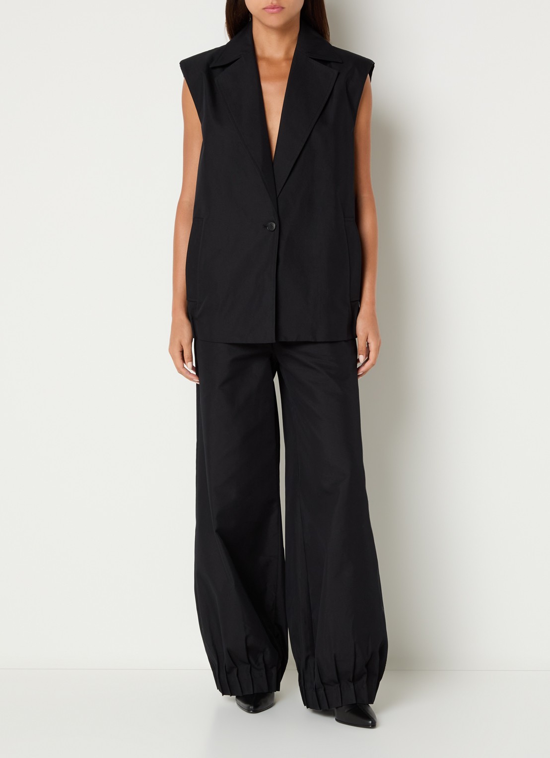 Sofie Schnoor Louanasw high waist balloon fit pantalon met plooidetail - voorkant 4 zwart