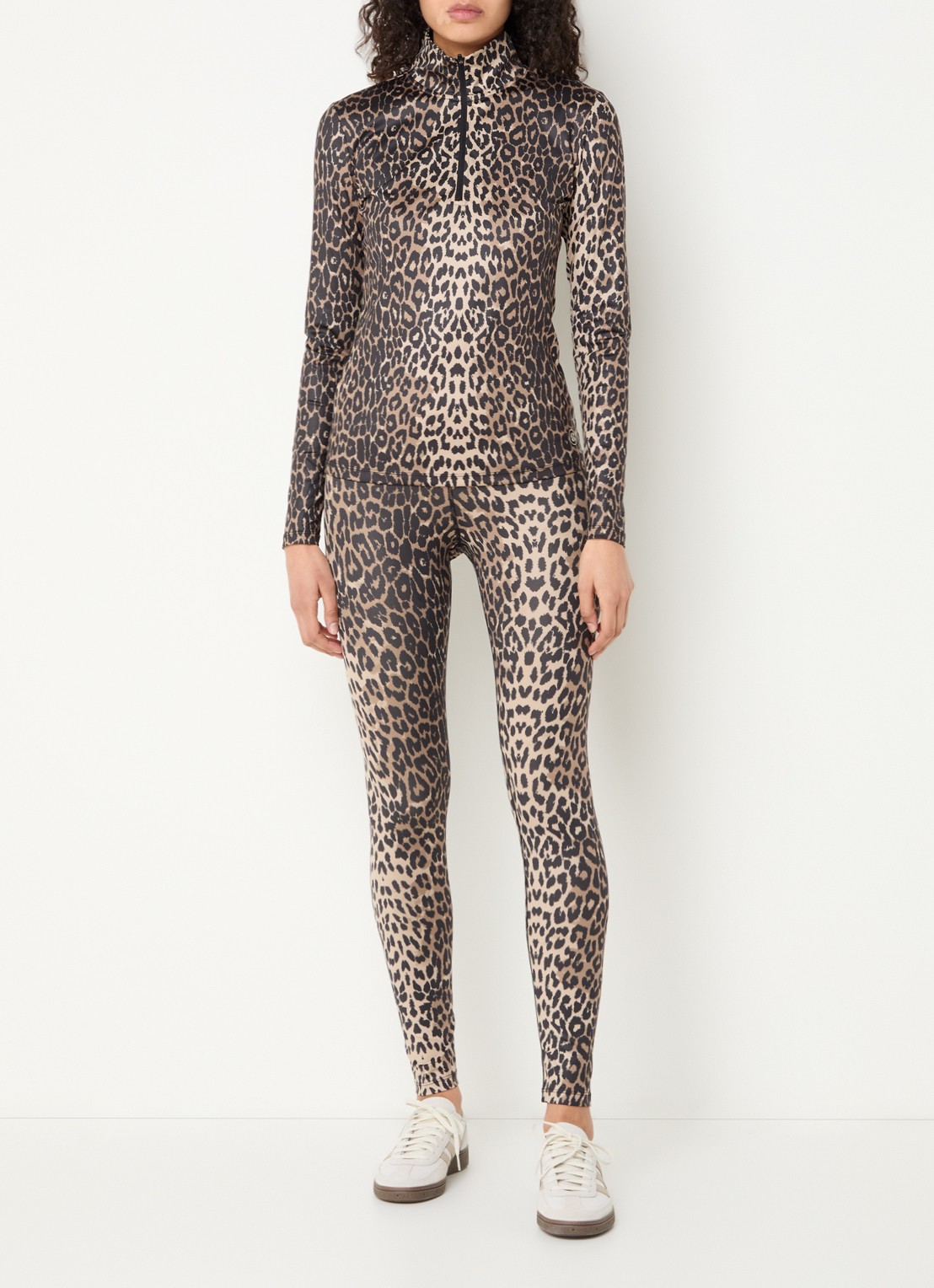 Sofie Schnoor Mallory longsleeve met halve rits en panterprint - voorkant 2 donkerbeige