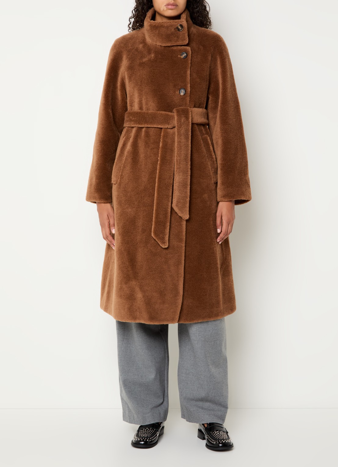 Sofie Schnoor Margit mantel van wol met asymmetrisch detail - detail 2 bruin