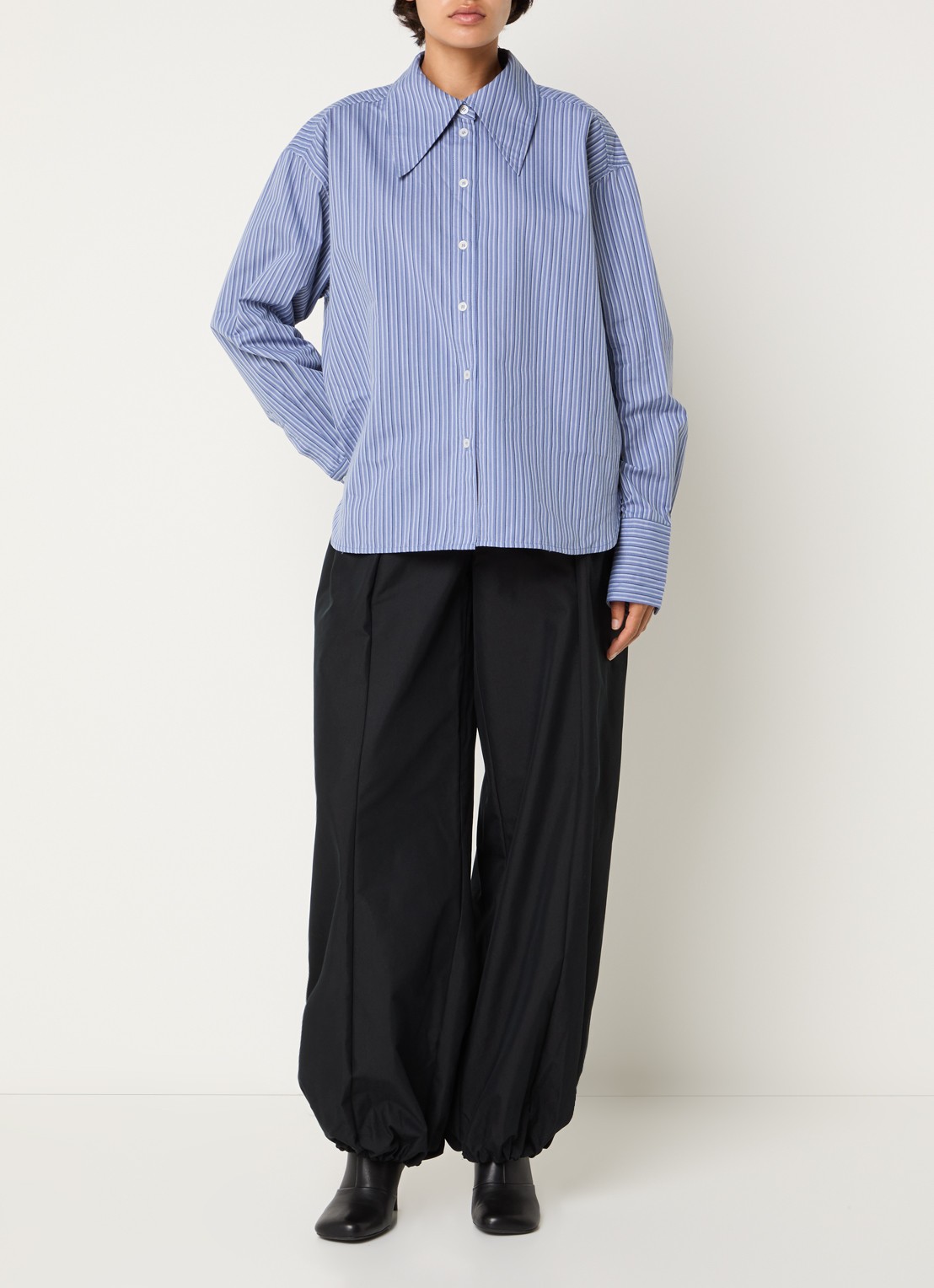 Sofie Schnoor Mashasw blouse met streepprint - voorkant 4 staalblauw