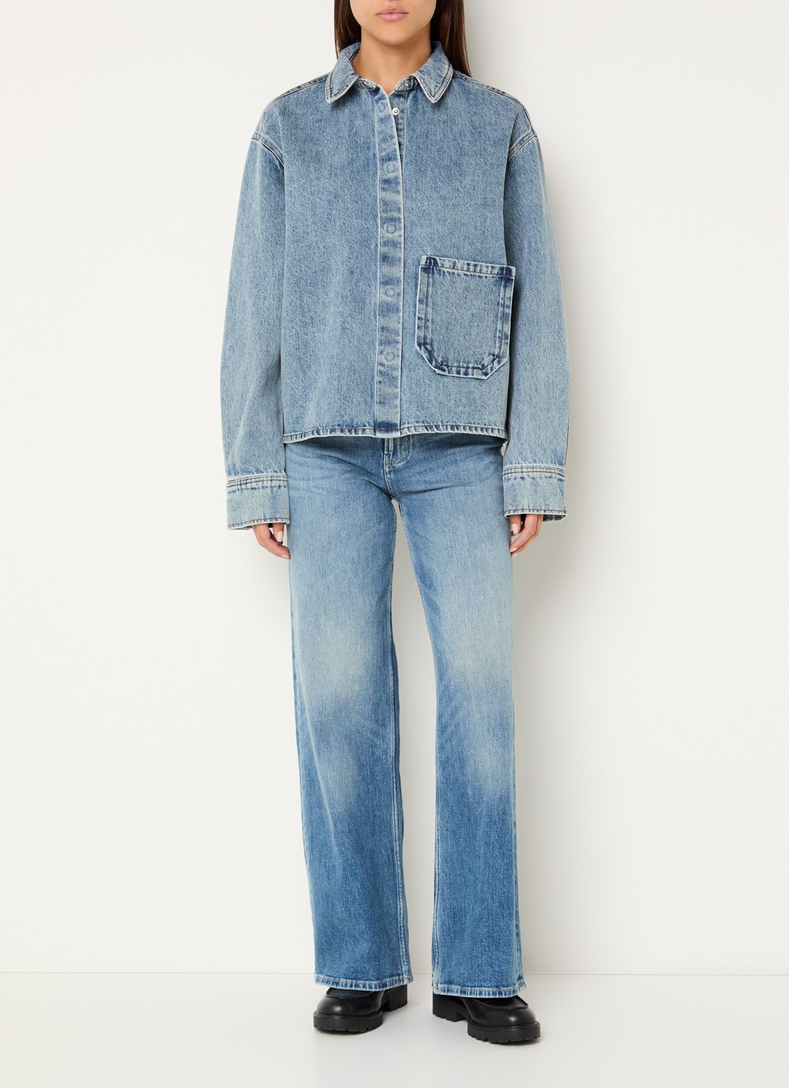 Sofie Schnoor Nashsw blouse van denim met backprint - voorkant 2 indigo