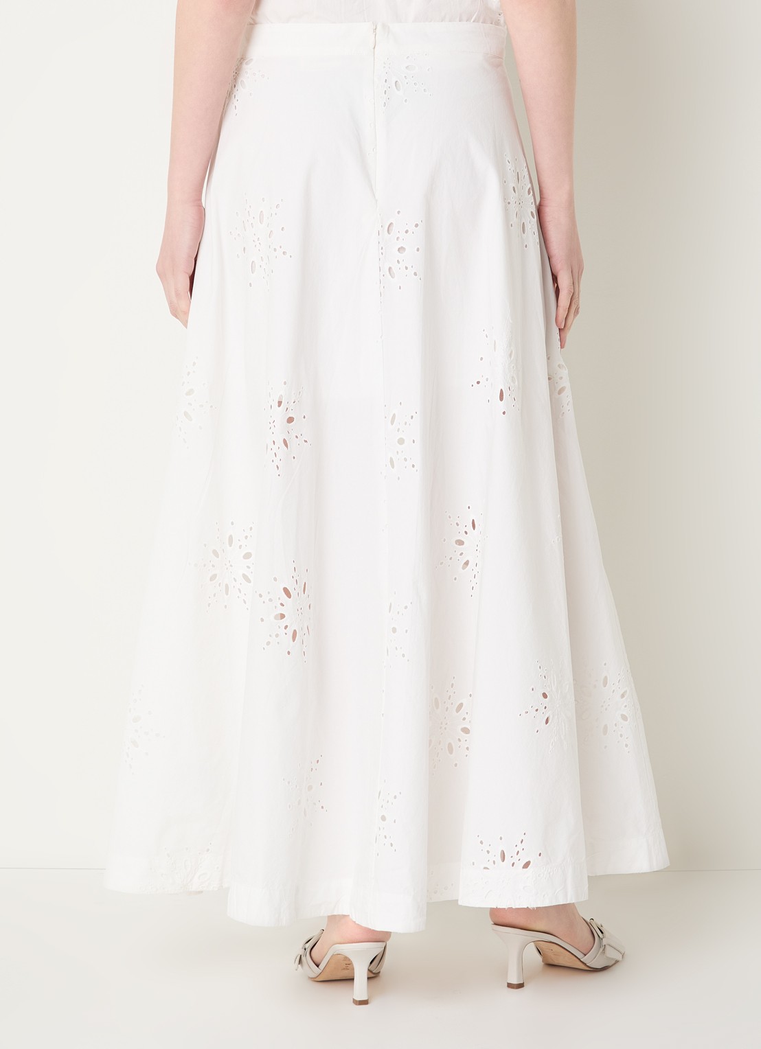 Sofie Schnoor Noorsw midi A-lijn rok met broderie - achterkant 3 gebroken wit