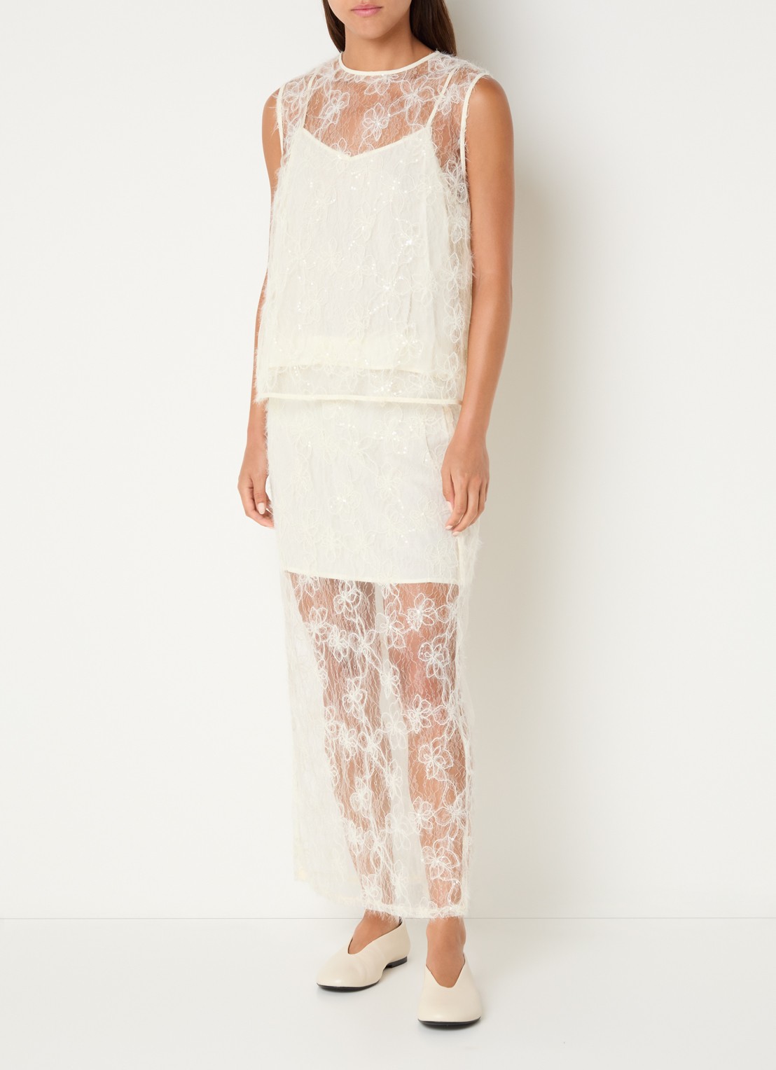 Sofie Schnoor Otaliasw semi-transparante maxi rok van mesh met pailletten en borduring - voorkant 2 creme