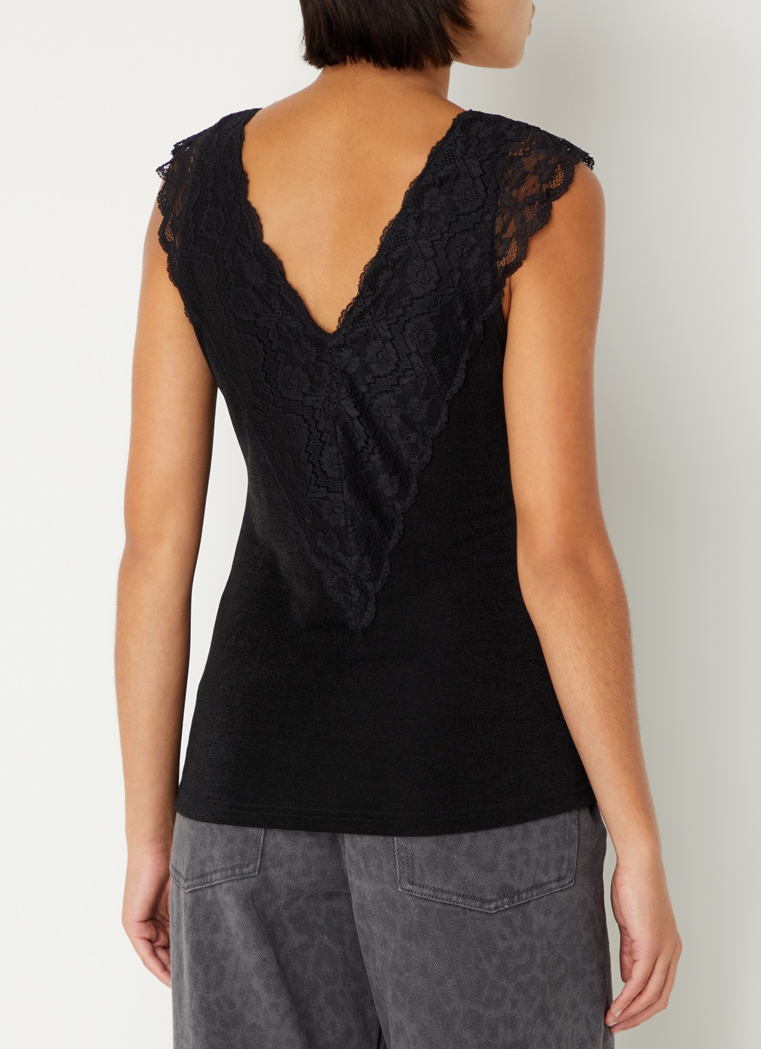 Sofie Schnoor Pansy top van kant met V-hals - achterkant 4 zwart