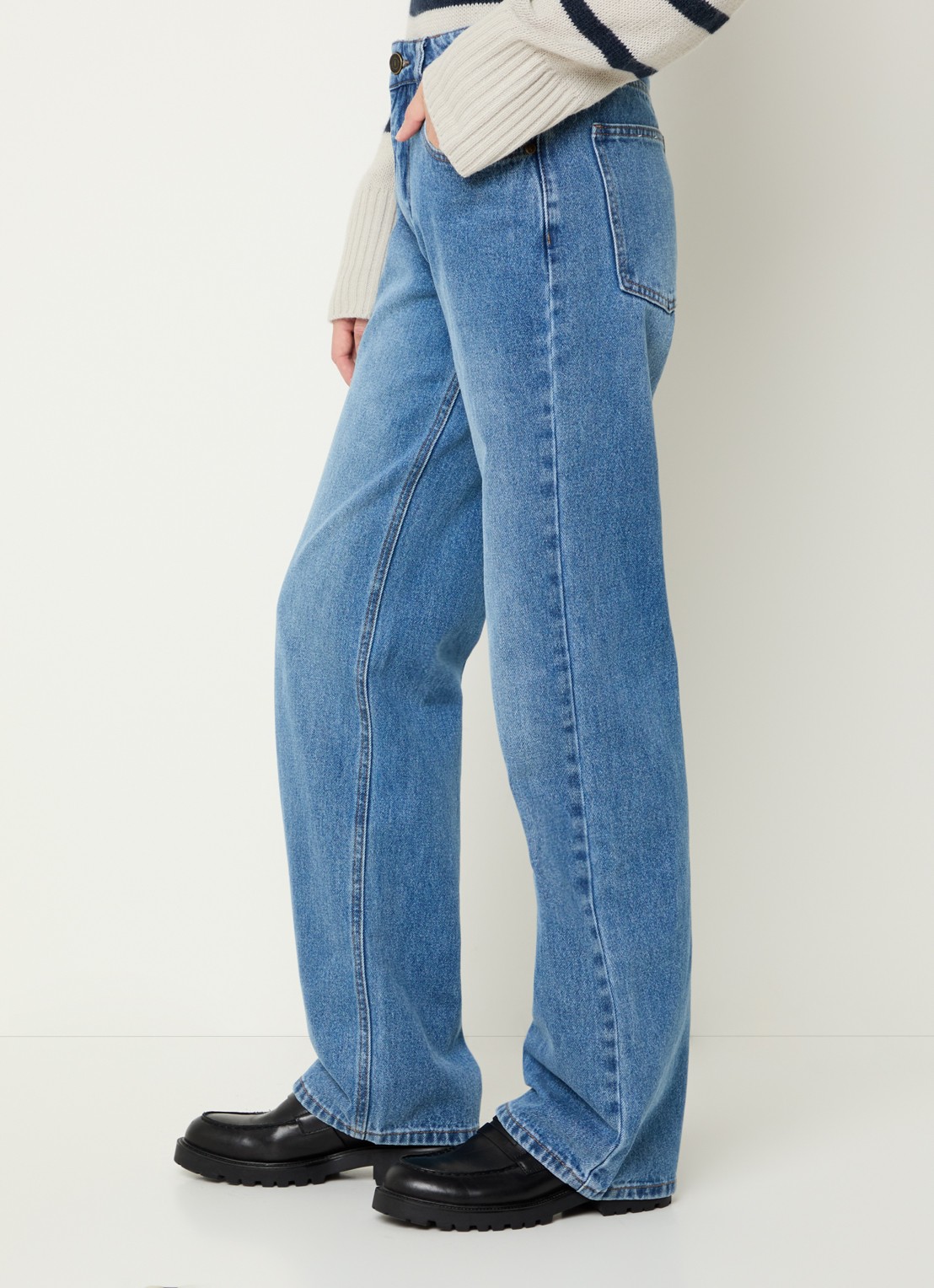 Sofie Schnoor Paris high waist loose fit jeans met steekzakken - detail 2 indigo