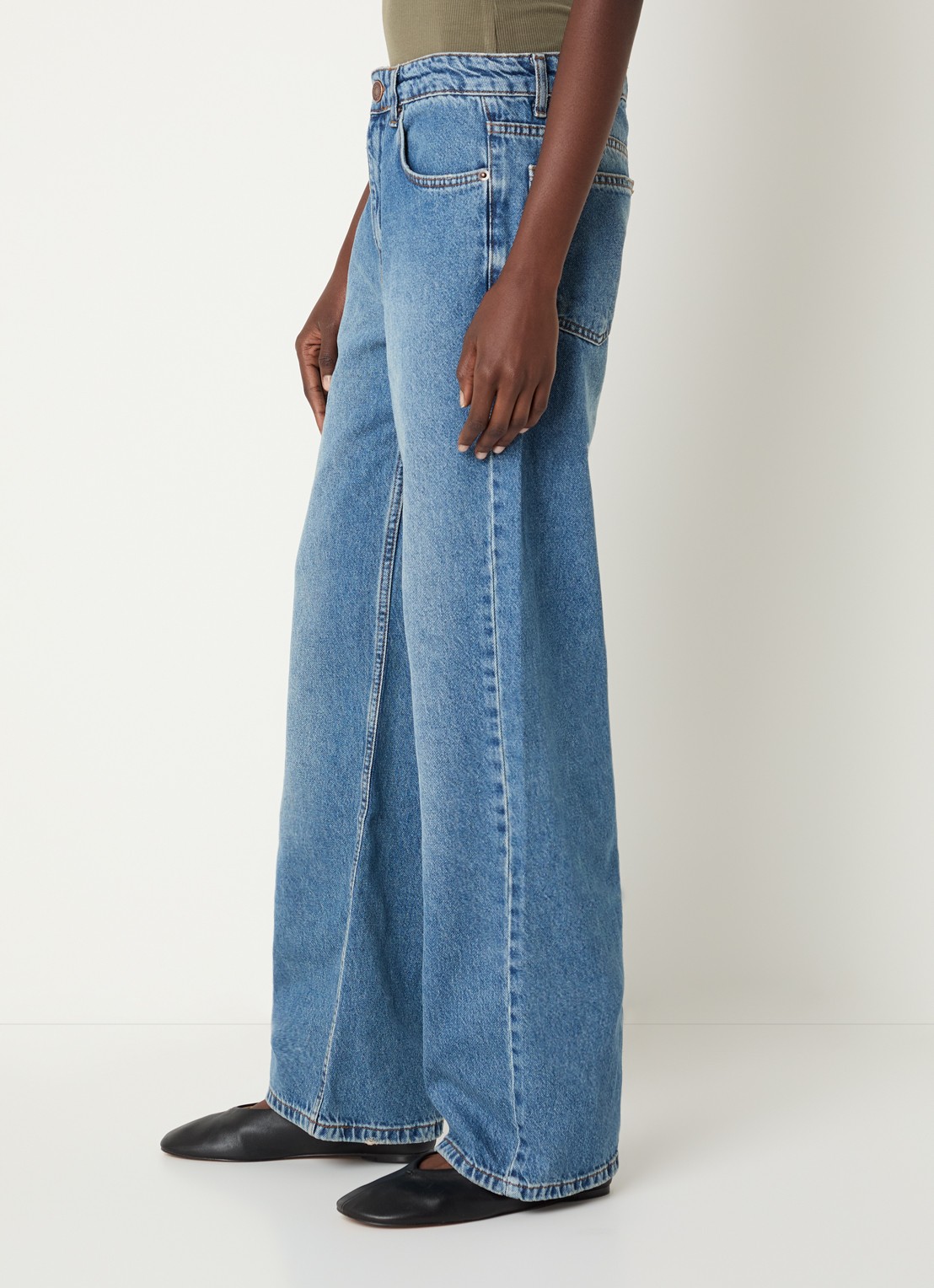 Sofie Schnoor Rios mid waist straight leg jeans met steekzakken - detail 4 indigo
