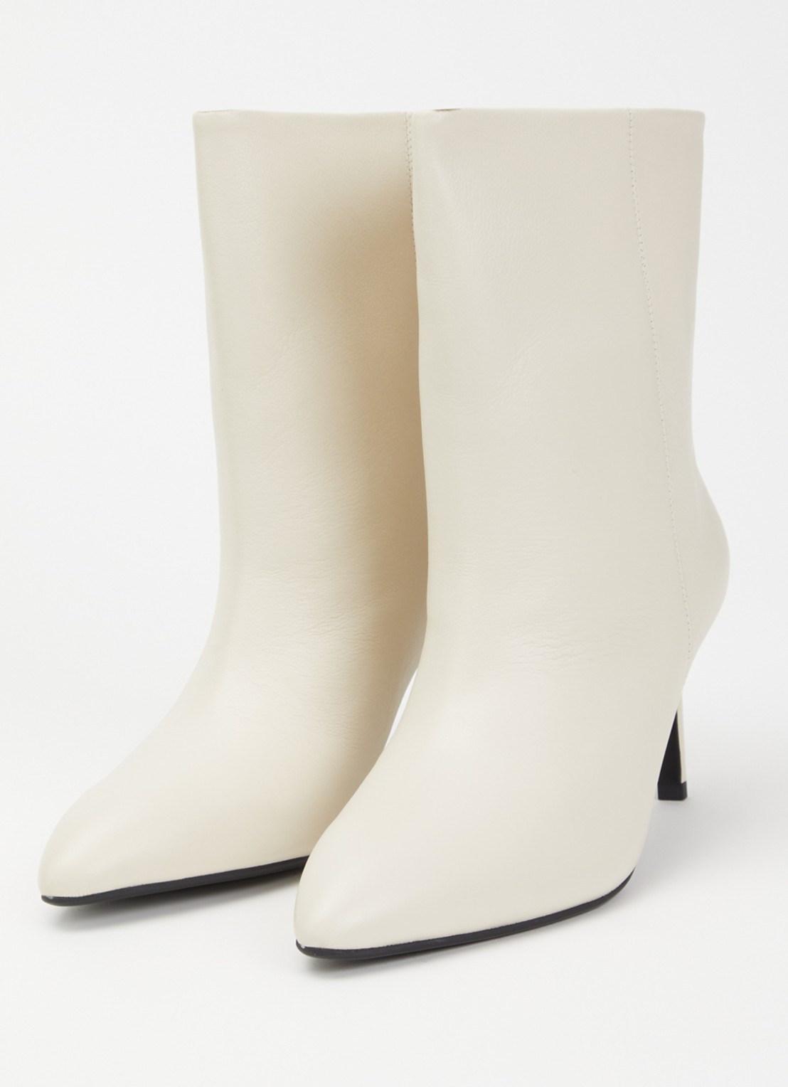 Sofie Schnoor Selva enkellaarsje van leer - detail creme