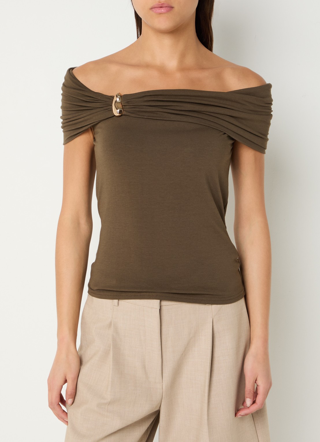 Sofie Schnoor Sinka off-shoulder top met stretch - detail 2 bronsgroen